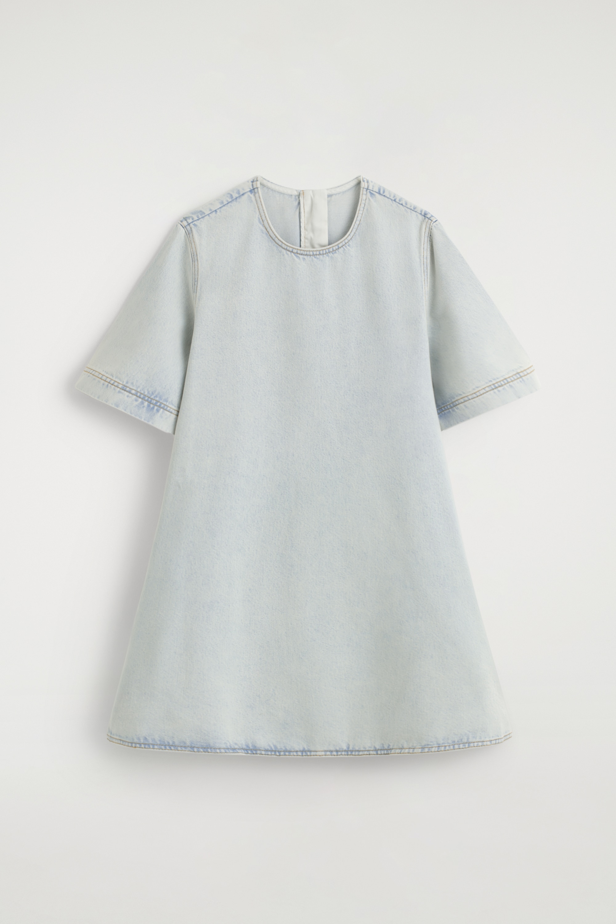 Uitlopende denim mini-jurk - lichtblauw