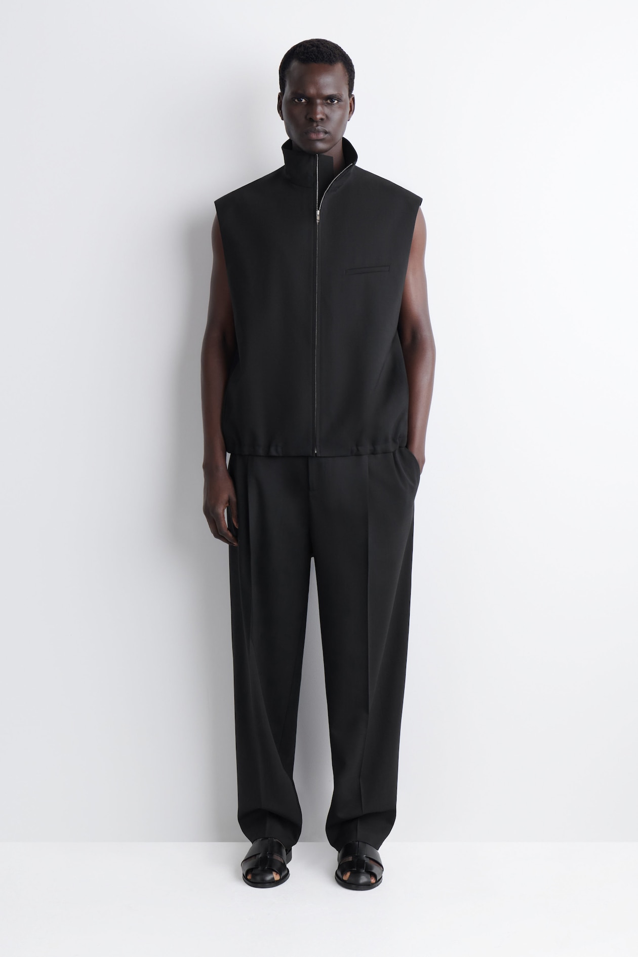 TAILORED FUNNEL-NECK WOOL GILET — CARBON