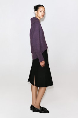 V-DETAIL PURE CASHMERE MOCK-NECK SWEATER — EGGPLANT 4