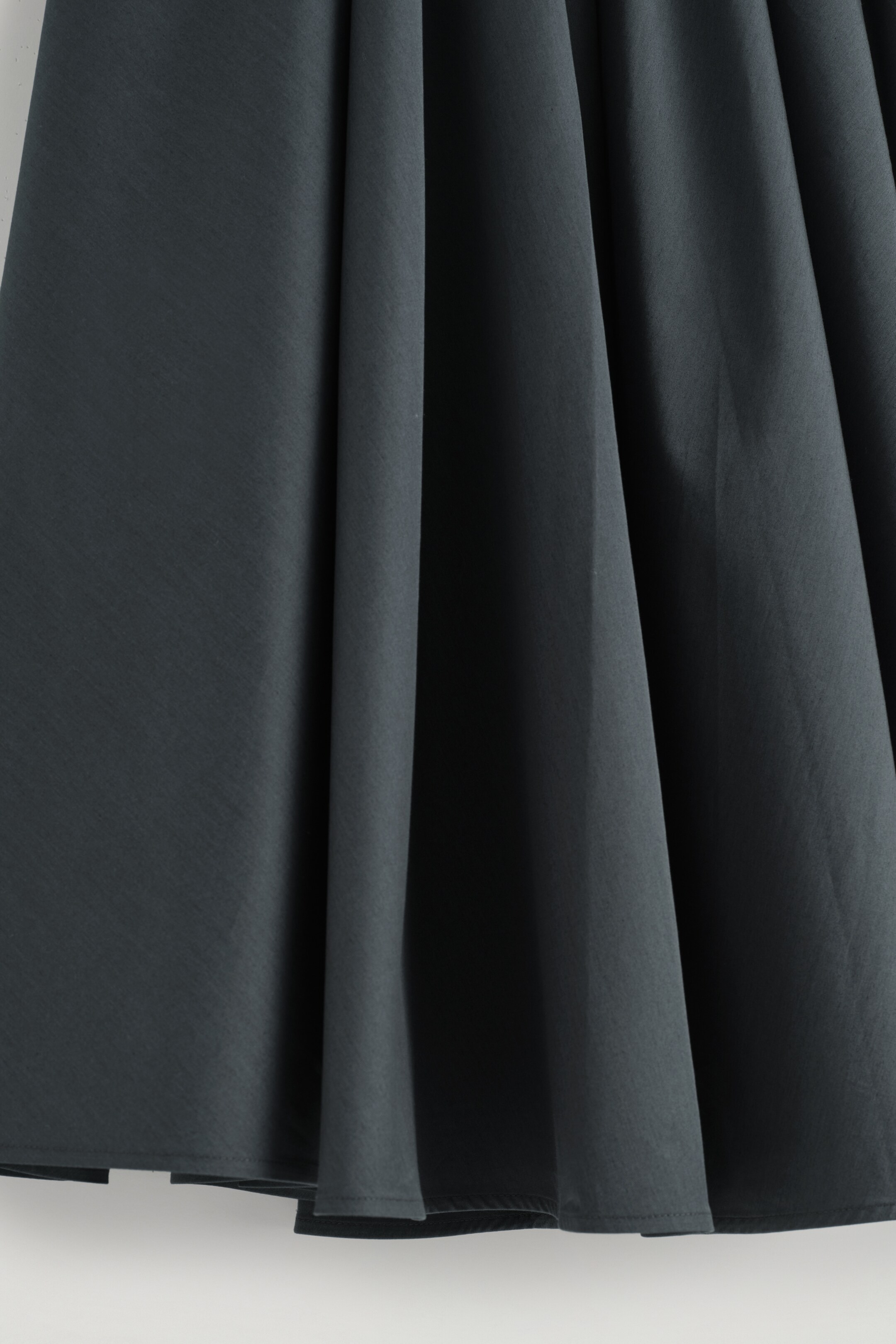 Visualizza immagine più grande: GONNA MIDI A TRAPEZIO CON ARRICCIATURA - ANTRACITE - DONNA | H&M IT 6