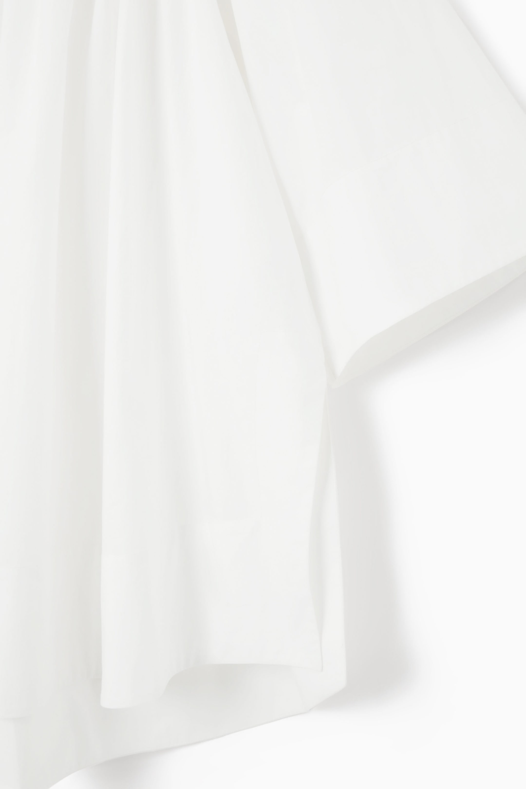 GATHERED SHORT-SLEEVED BLOUSE