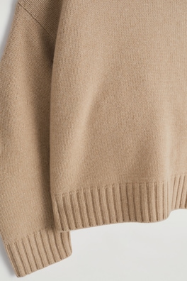 CHUNKY PURE CASHMERE CREW-NECK SWEATER — BEIGE 1