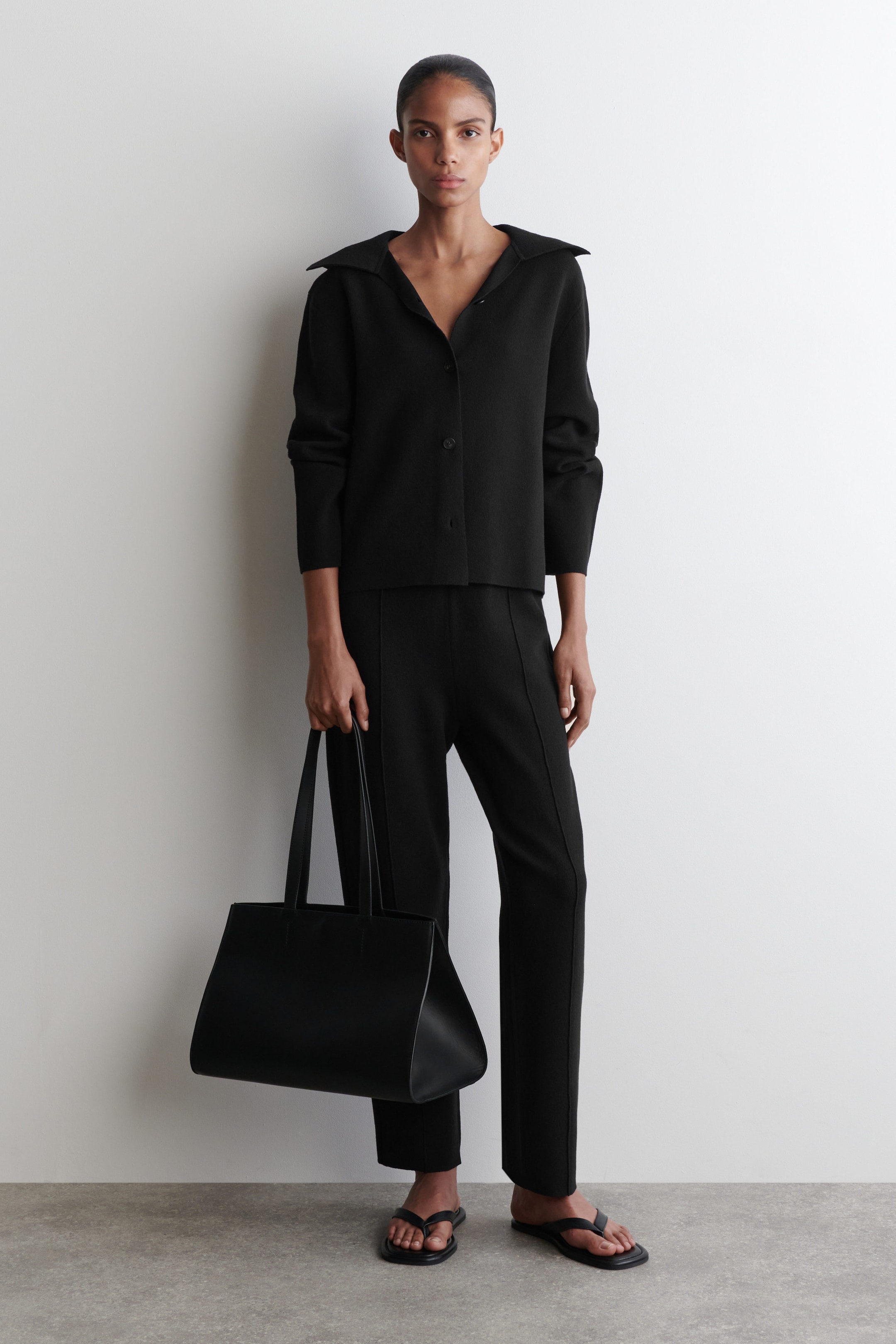 COLLARED KNITTED JACKET