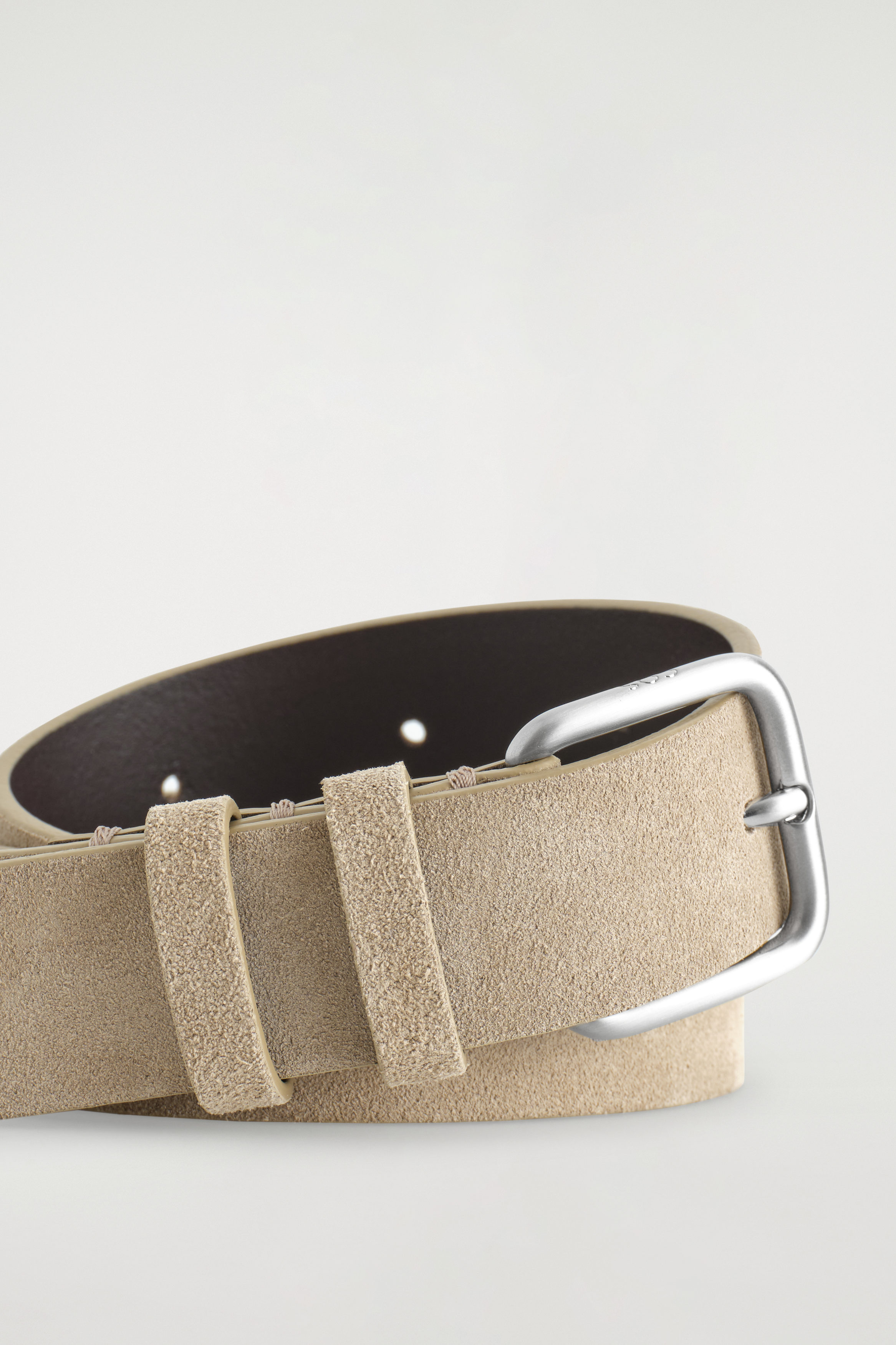【COS】CLASSIC SUEDE BELT スエードベルト CLASSIC SUEDE BELT - BEIGE | COS