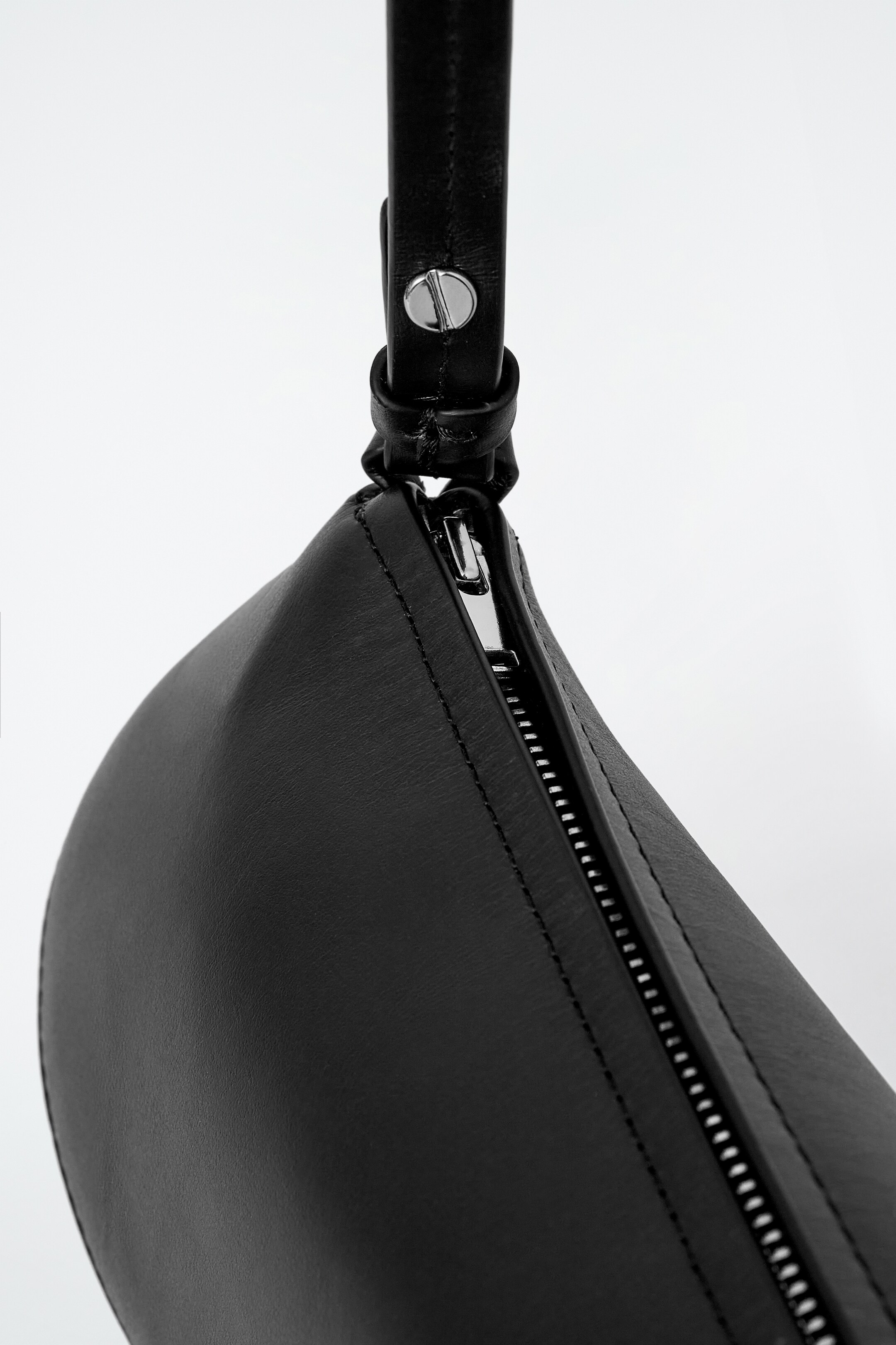 Ingrandisci l'immagine: COVE CLUTCH BAG - LEATHER - BLACK - DONNA | H&M CH 3