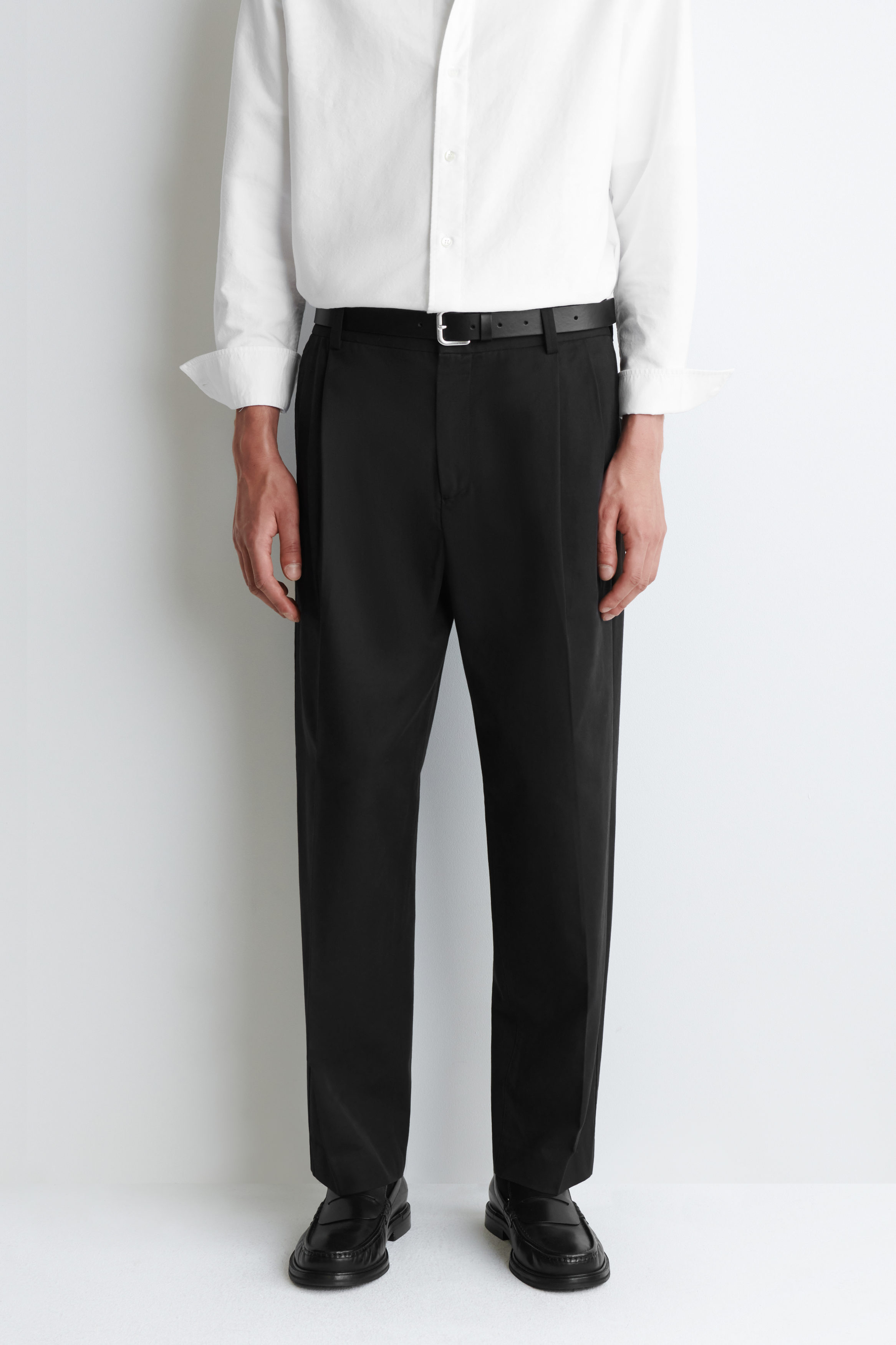 COTTON-TWILL STRAIGHT-LEG PLEATED PANTS - BLACK | COS US
