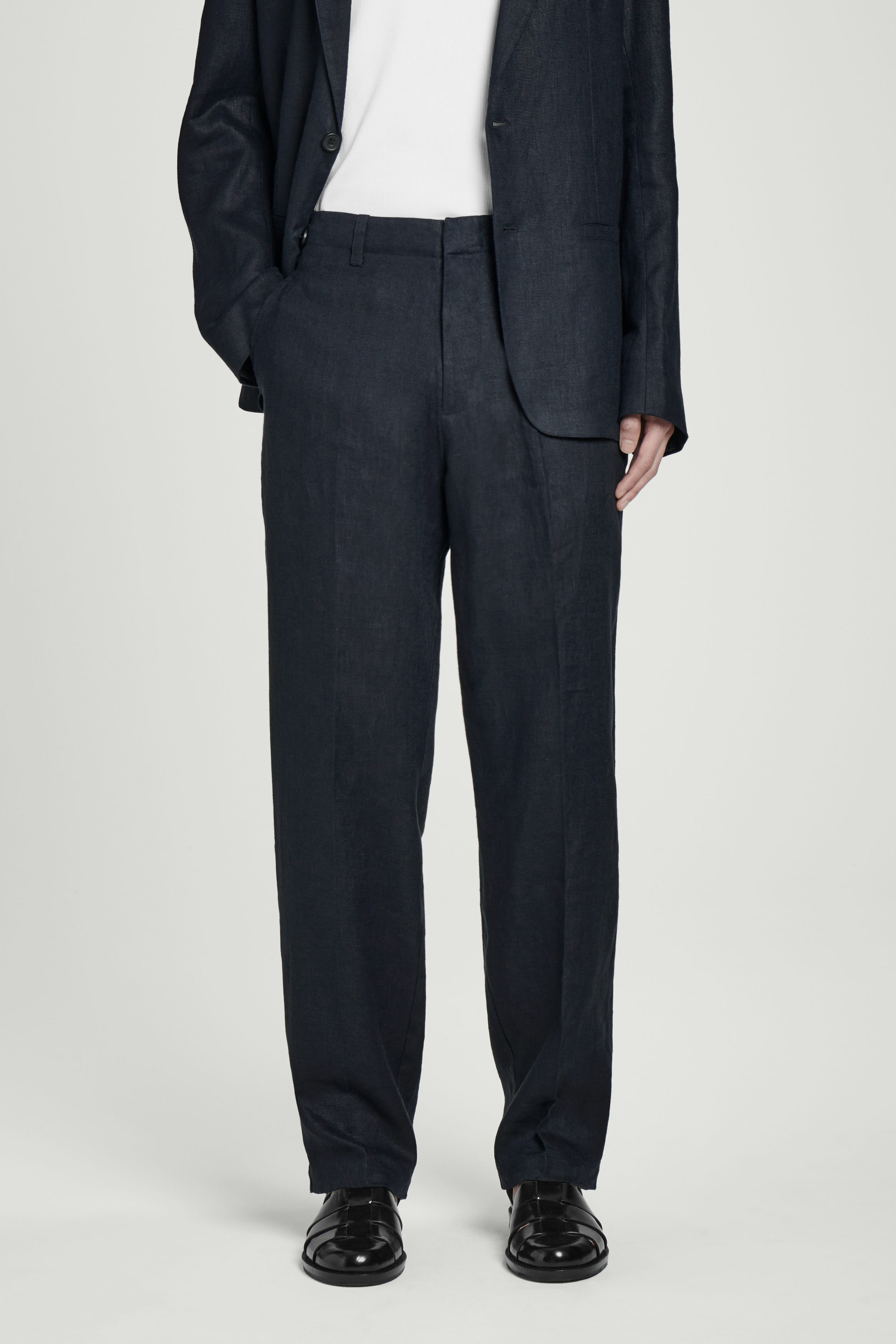 COS  LINEN TROUSERS リネンパンツ ELASTICATED LINEN STRAIGHT-LEG PANTS - NAVY | COS