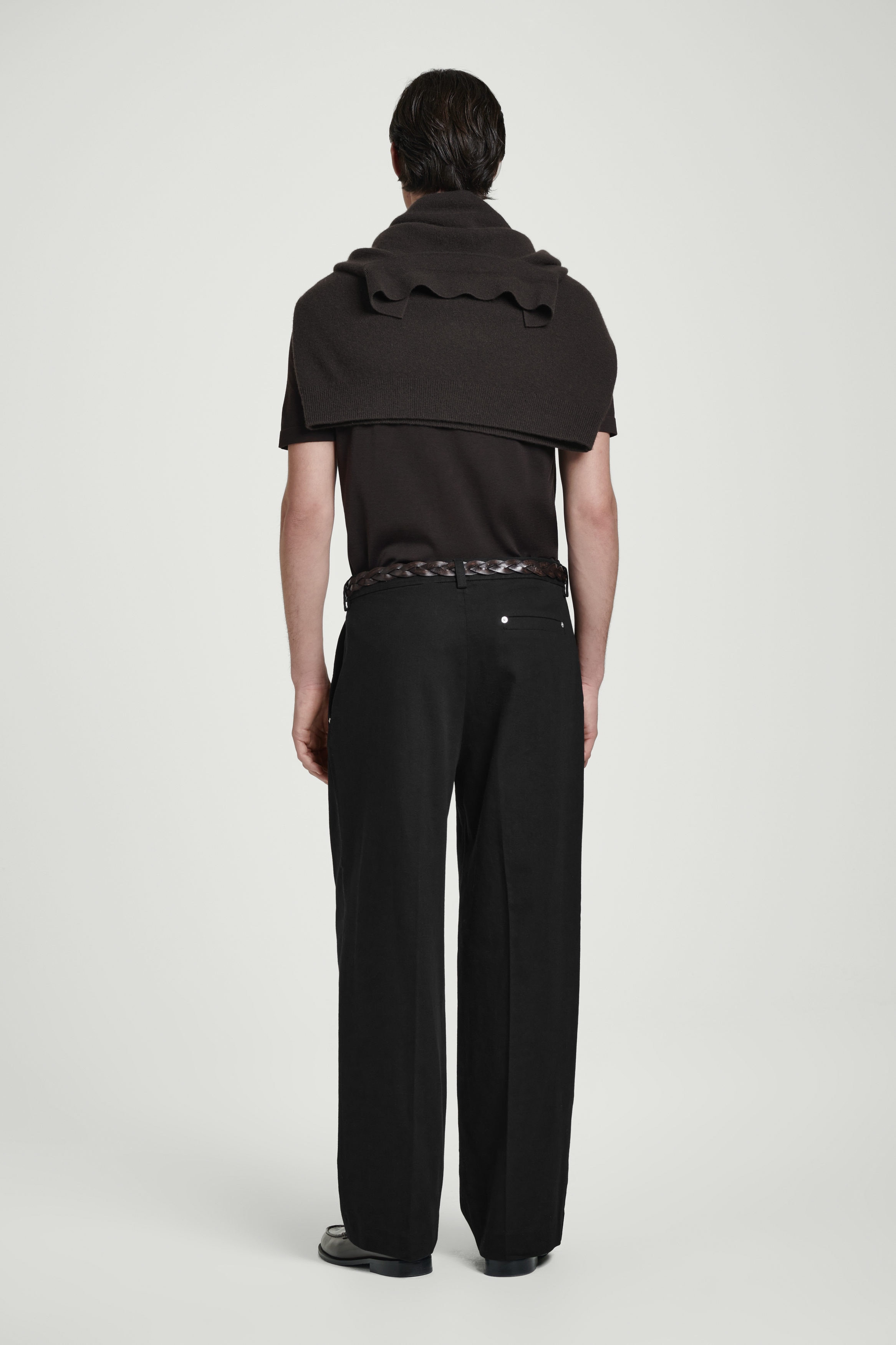 PLEATED WIDE-LEG DENIM PANTS - BLACK | COS