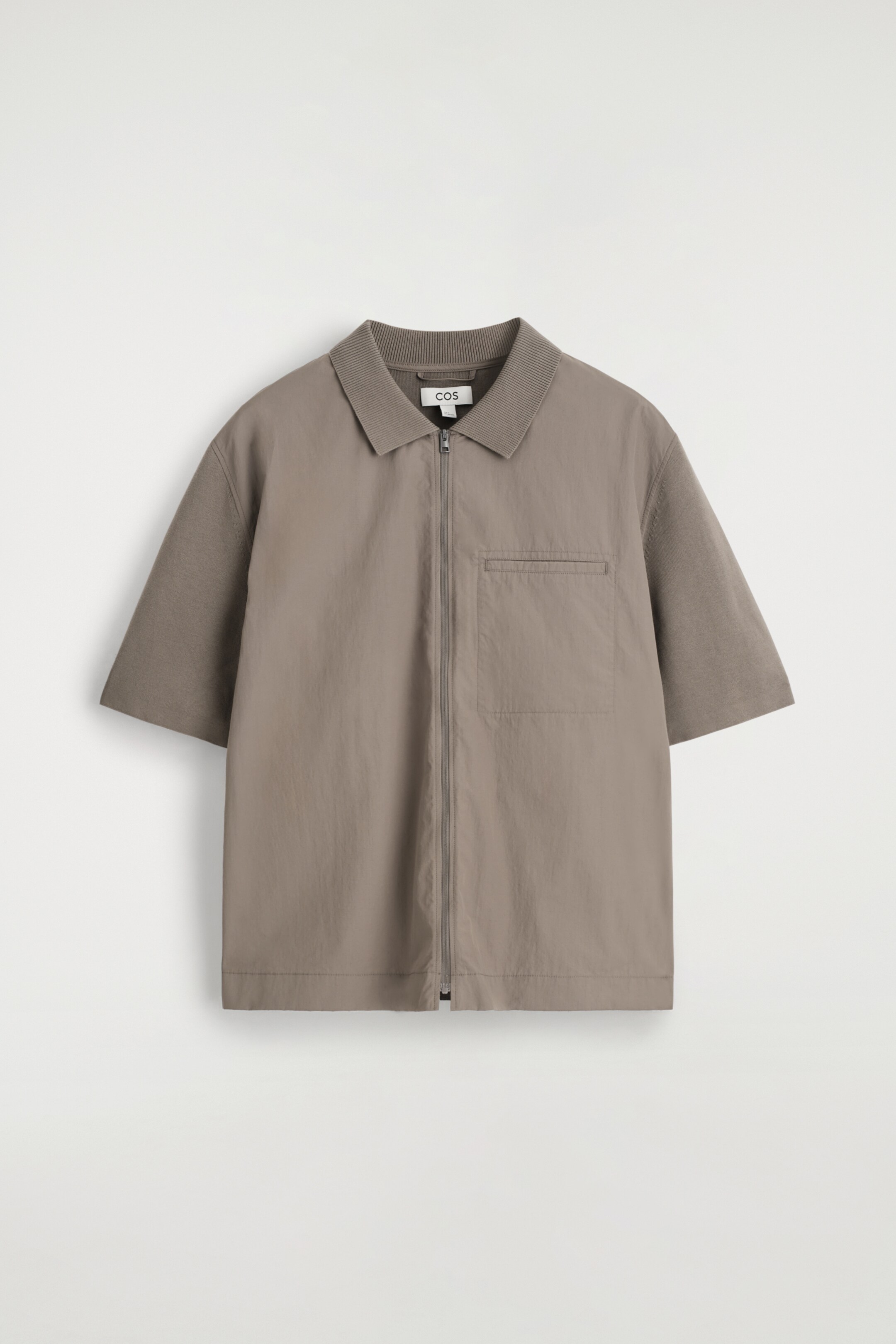 Agrandir l'image: CHEMISE EN MAILLE À PANNEAUX DE NYLON - GRÈGE - HOMME | H&M CH 6