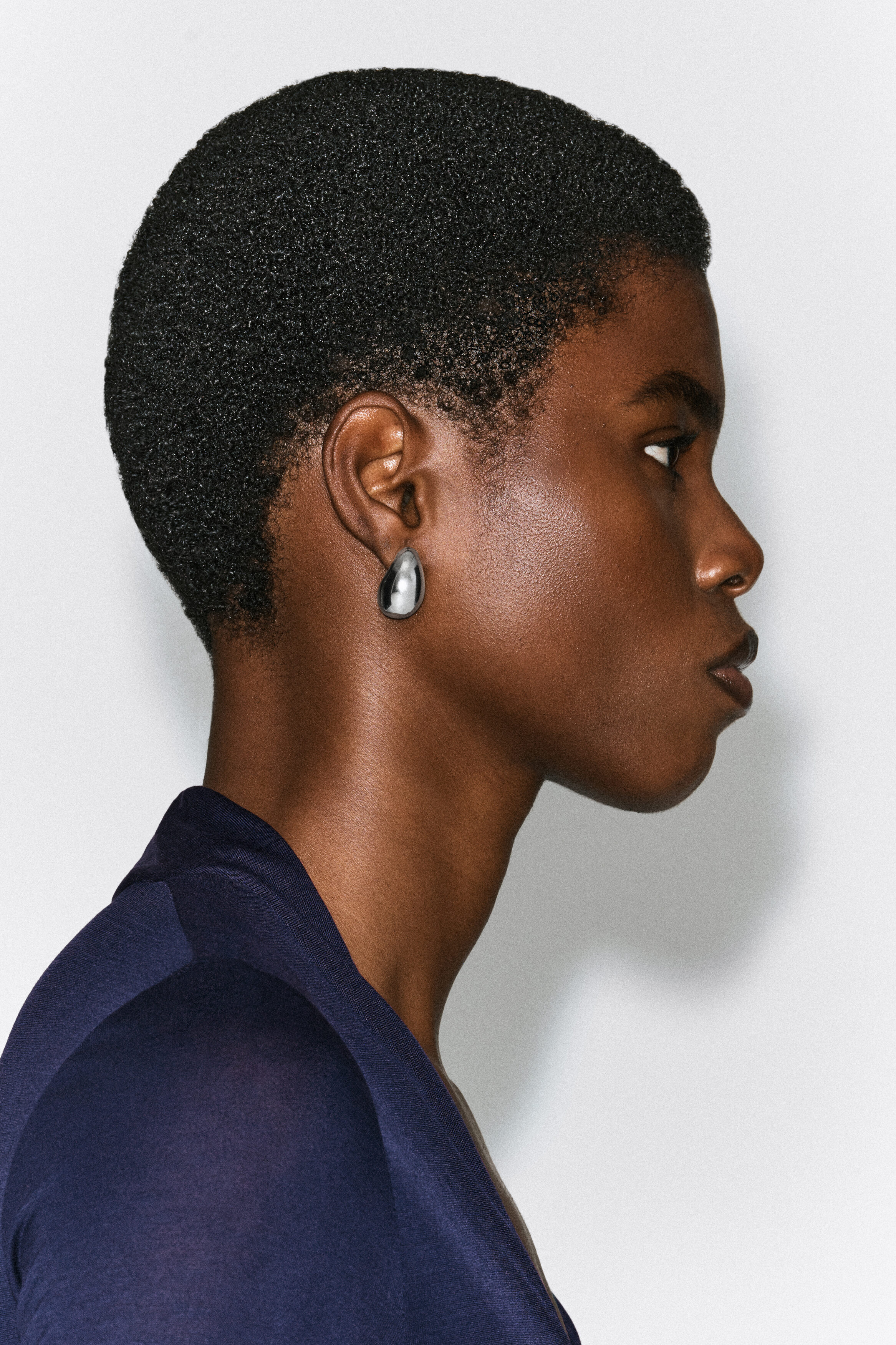 CURVED DOMED EARRINGS - thumbnail 2