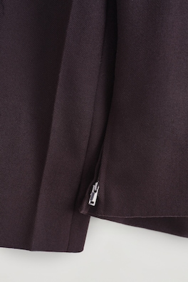 TAILORED WOOL BOAT-NECK TOP — UMBER 8