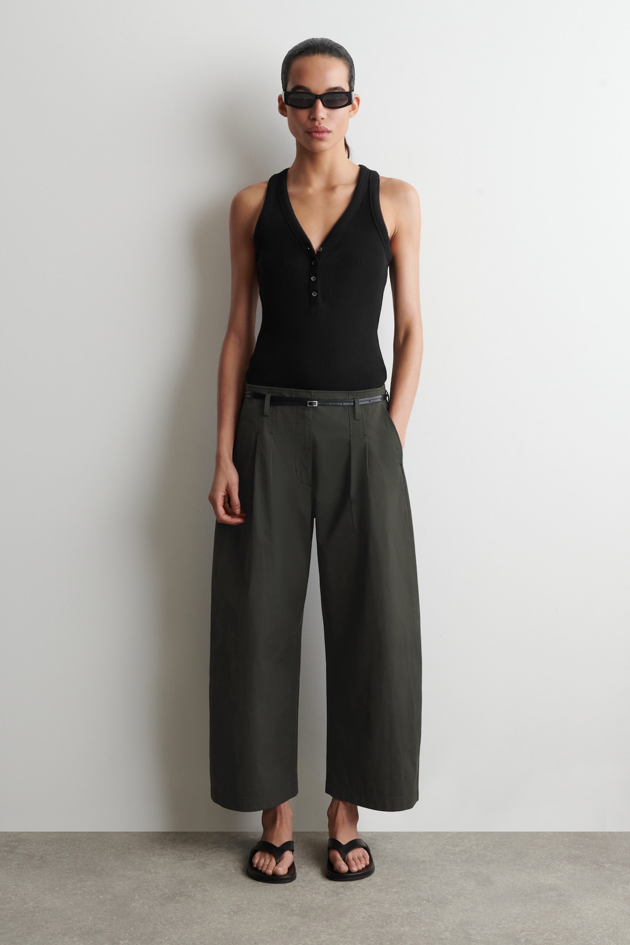 PLEATED COTTON BALLOON-LEG TROUSERS