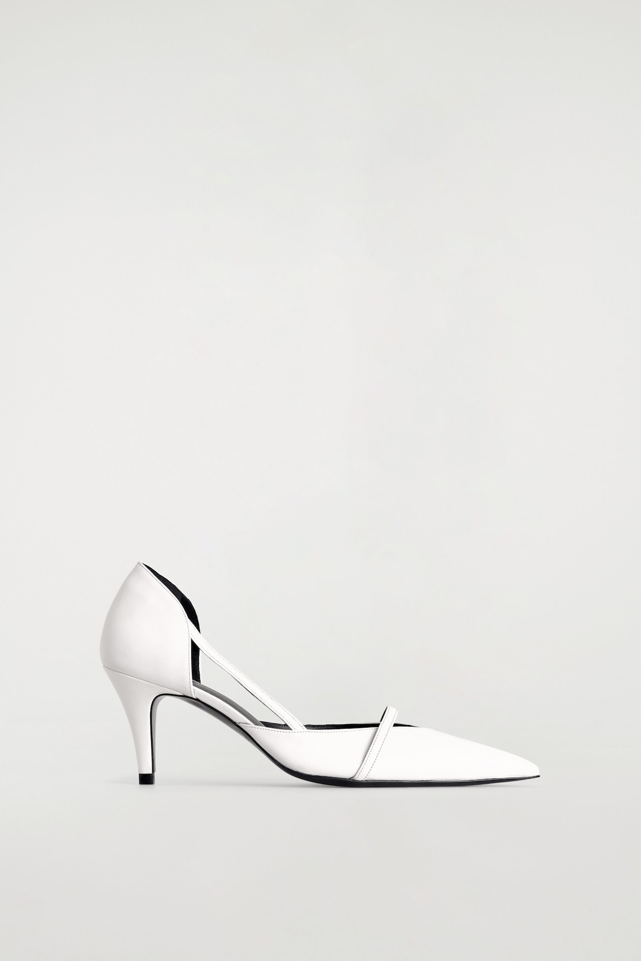 STRAP-DETAIL LEATHER PUMPS — WHITE