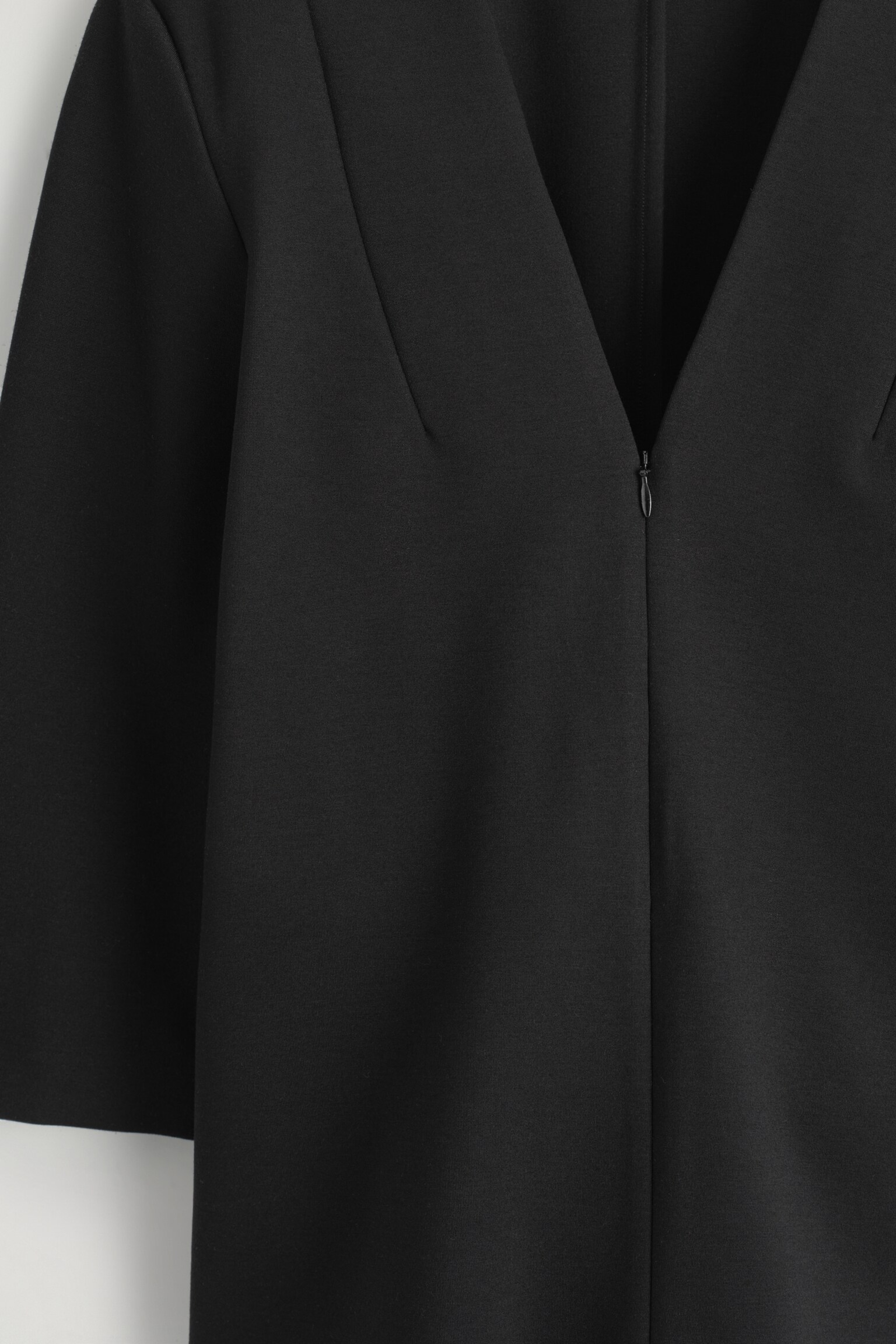 HAUT À COL EN V EN MAILLE - NOIR - 6