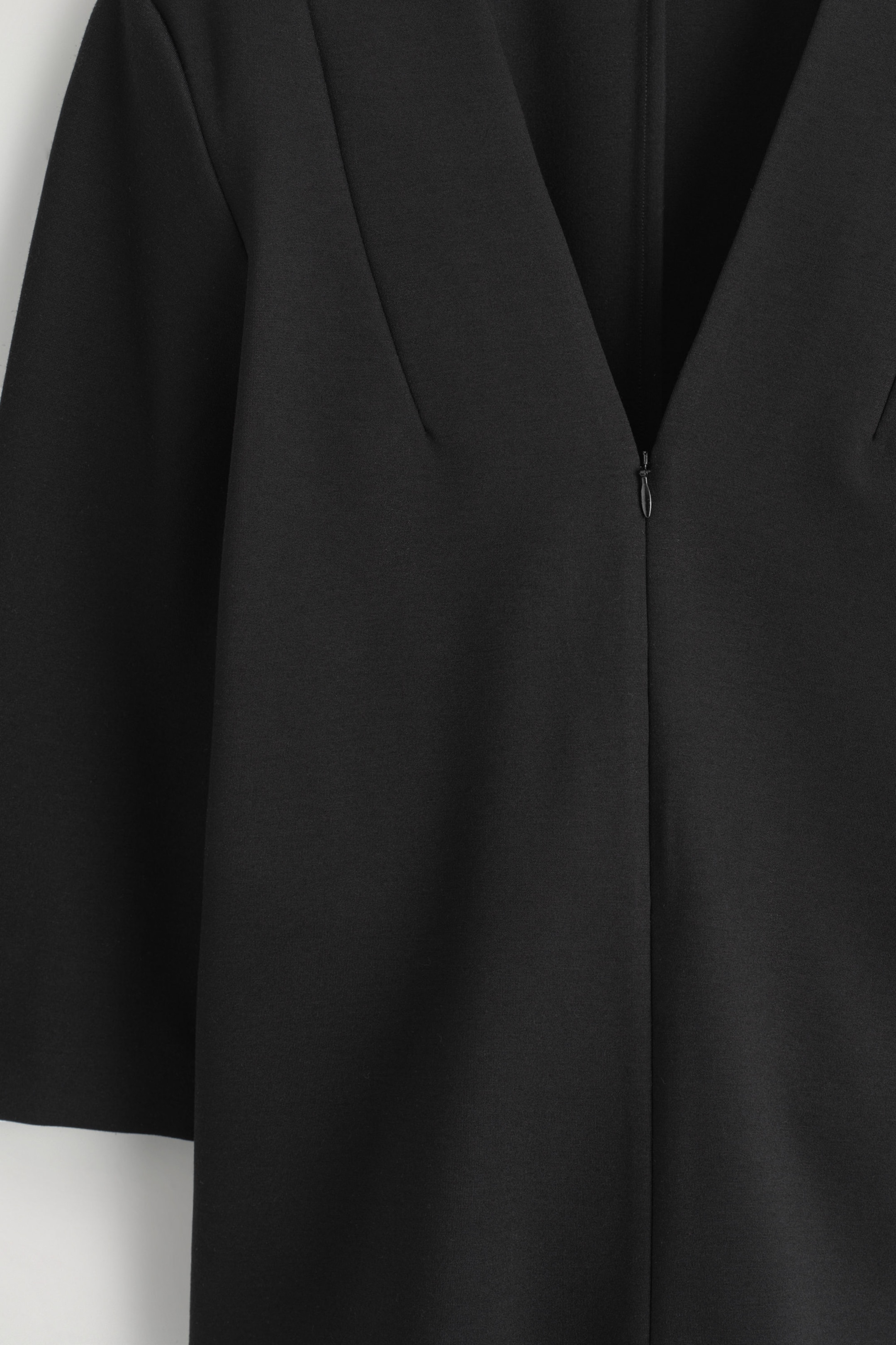 StillMedia/DescriptiveDetail