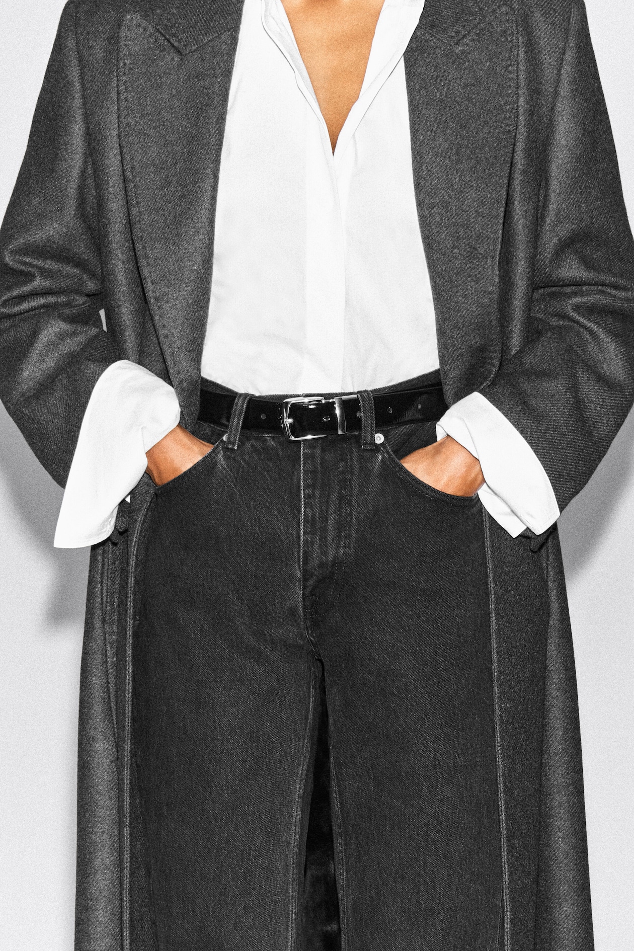 REVERSIBLE LEATHER BELT — BLACK / SILVER