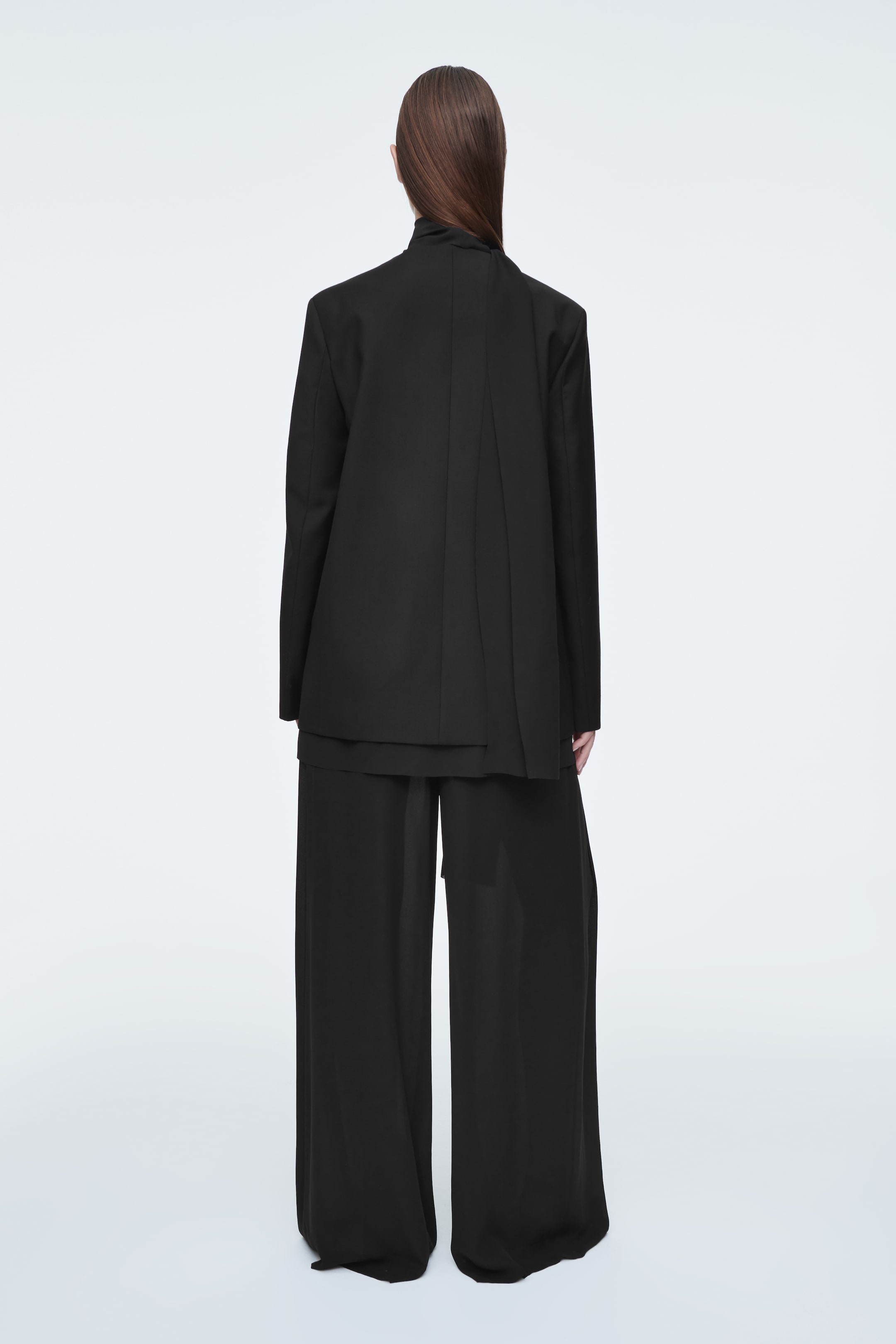 Grösseres Bild ansehen: WOLLBLAZER MIT SCHALDETAIL - SCHWARZ - DAMEN | H&M CH 7