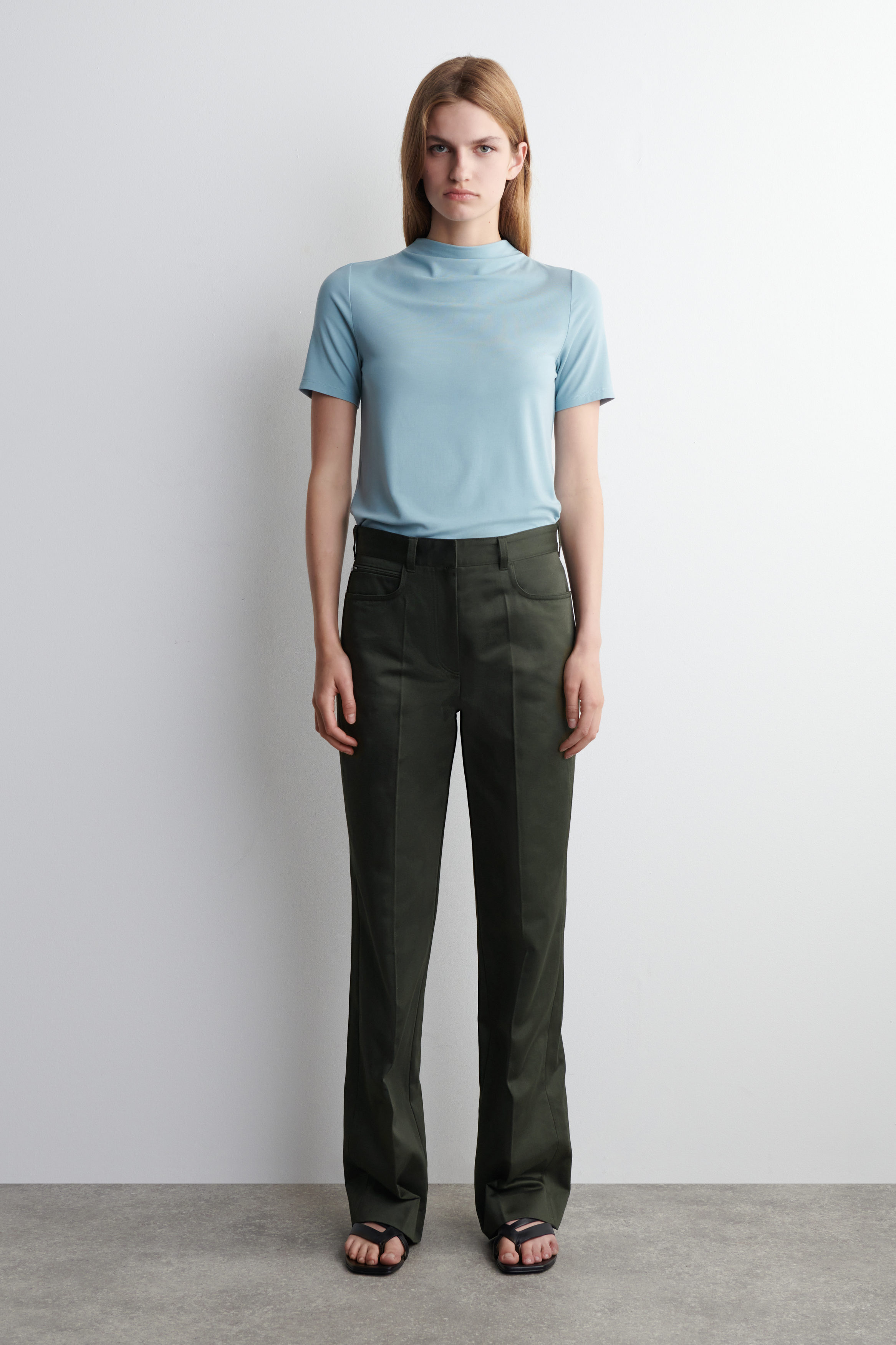 SATEEN STRAIGHT-LEG PANTS - KHAKI | COS
