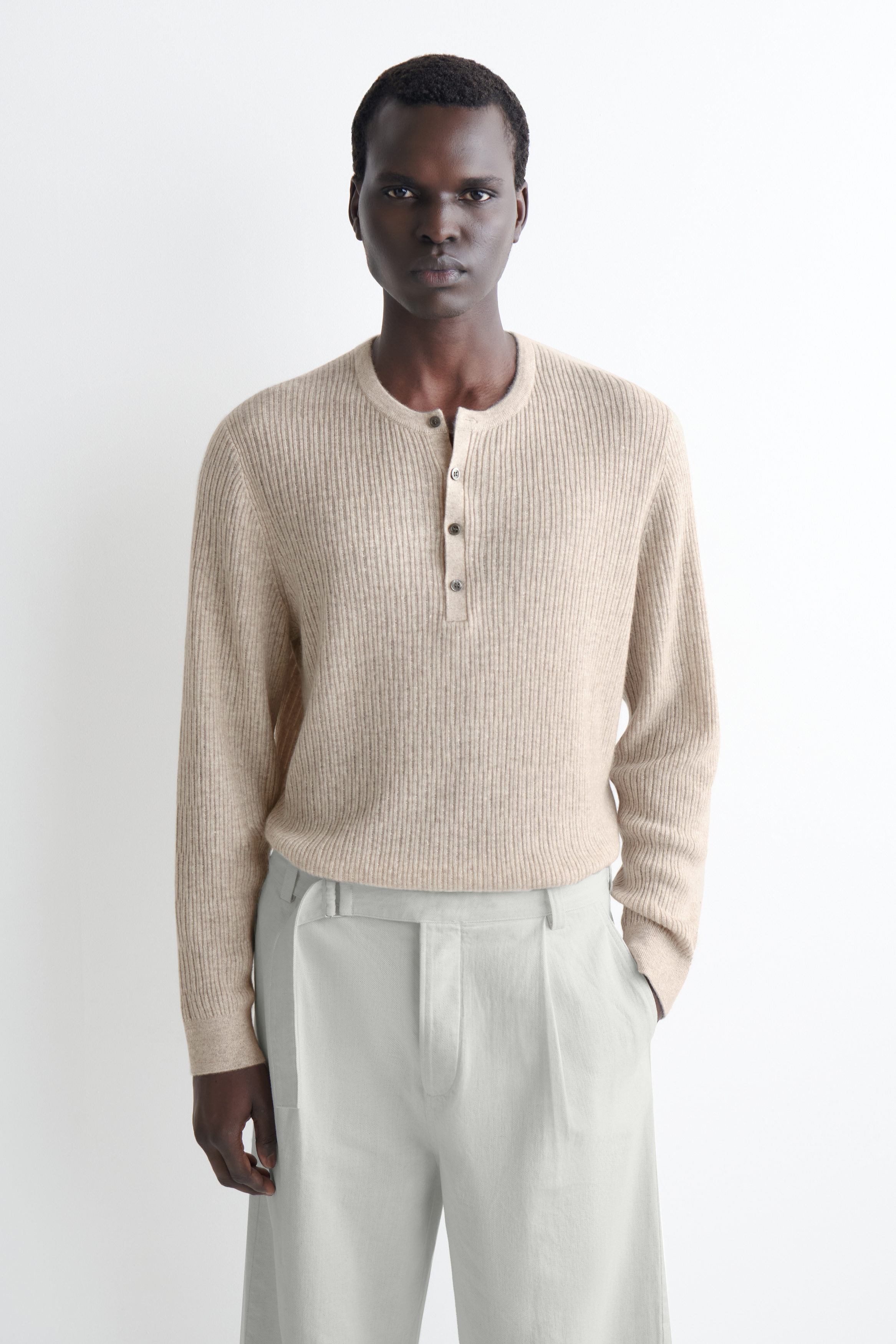 CASHMERE-LINEN HENLEY T-SHIRT - BEIGE MÉLANGE | COS US