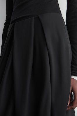 PLEATED WOOL MIDI TULIP SKIRT — BLACK 4