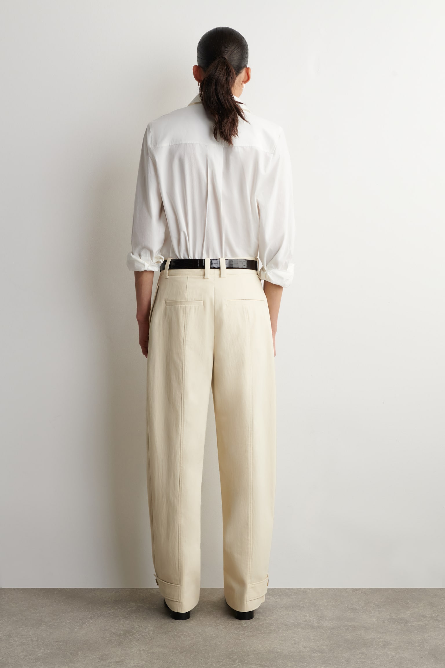 BARREL-LEG COTTON UTILITY TROUSERS - LIGHT BEIGE - 4