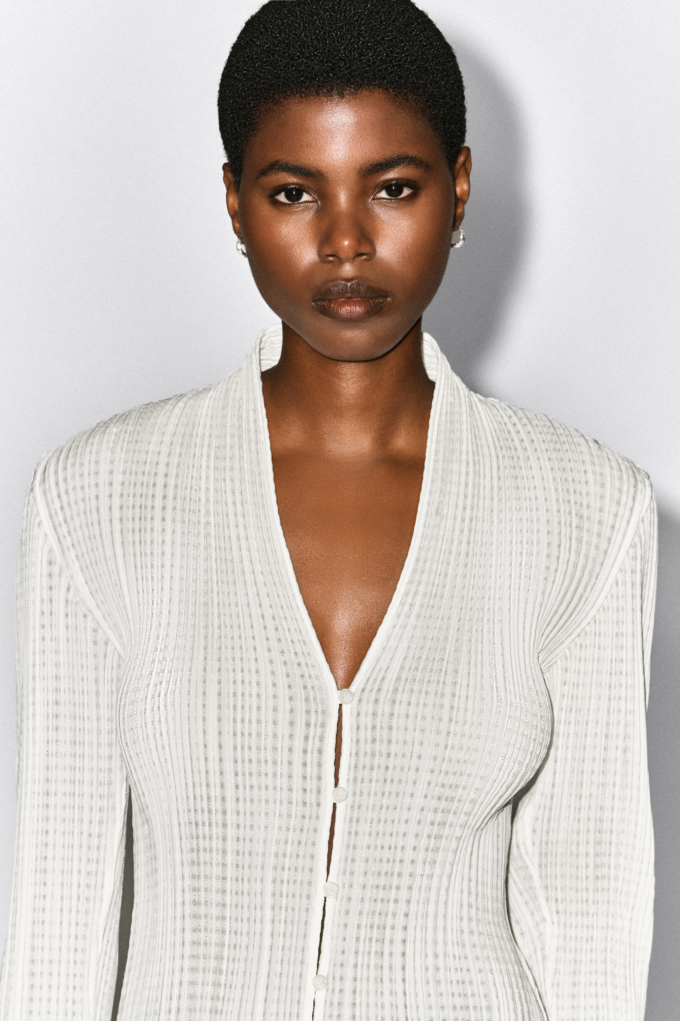 PLEATED JACQUARD CARDIGAN - WHITE | COS US