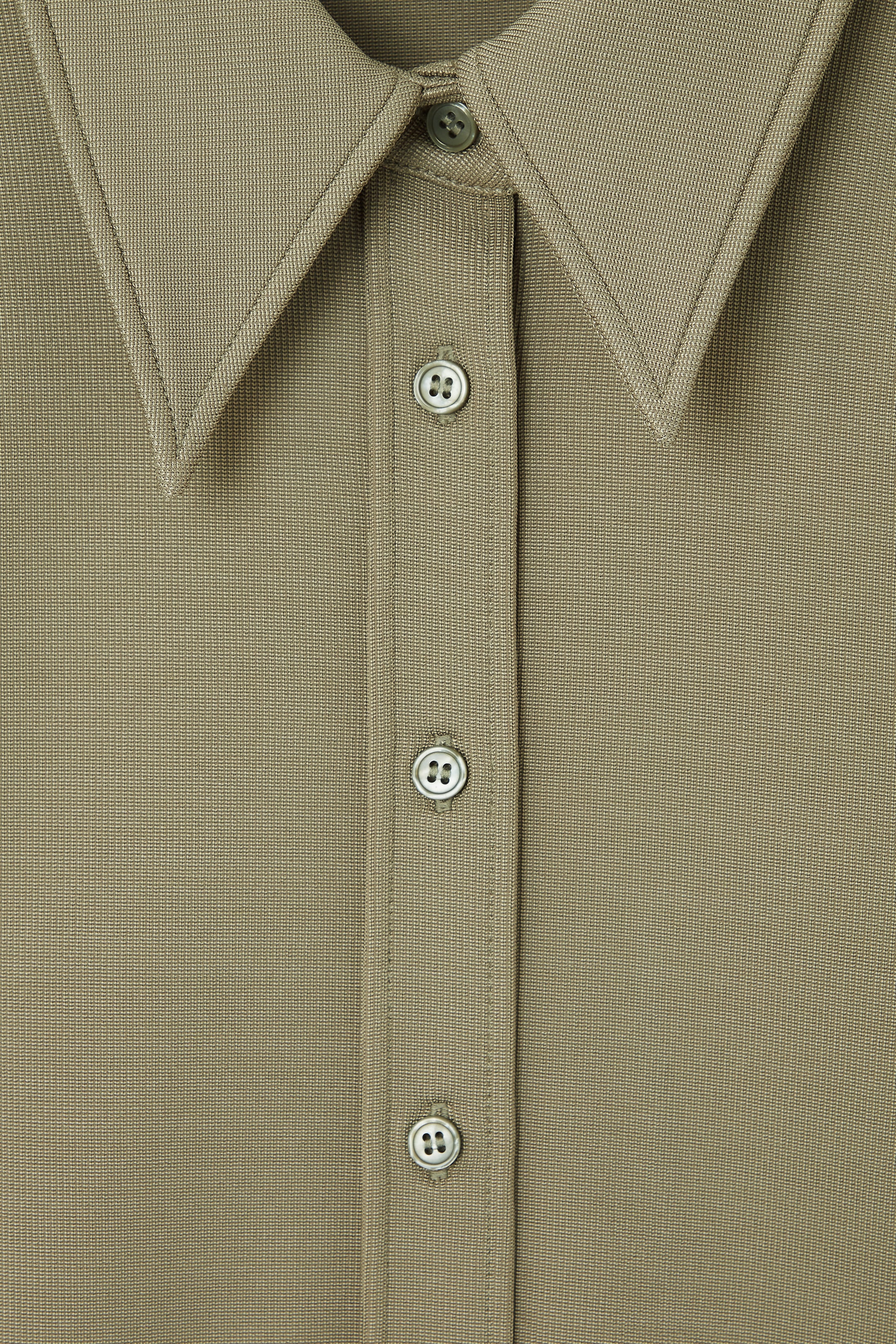 EXAGGERATED-COLLAR JERSEY SHIRT