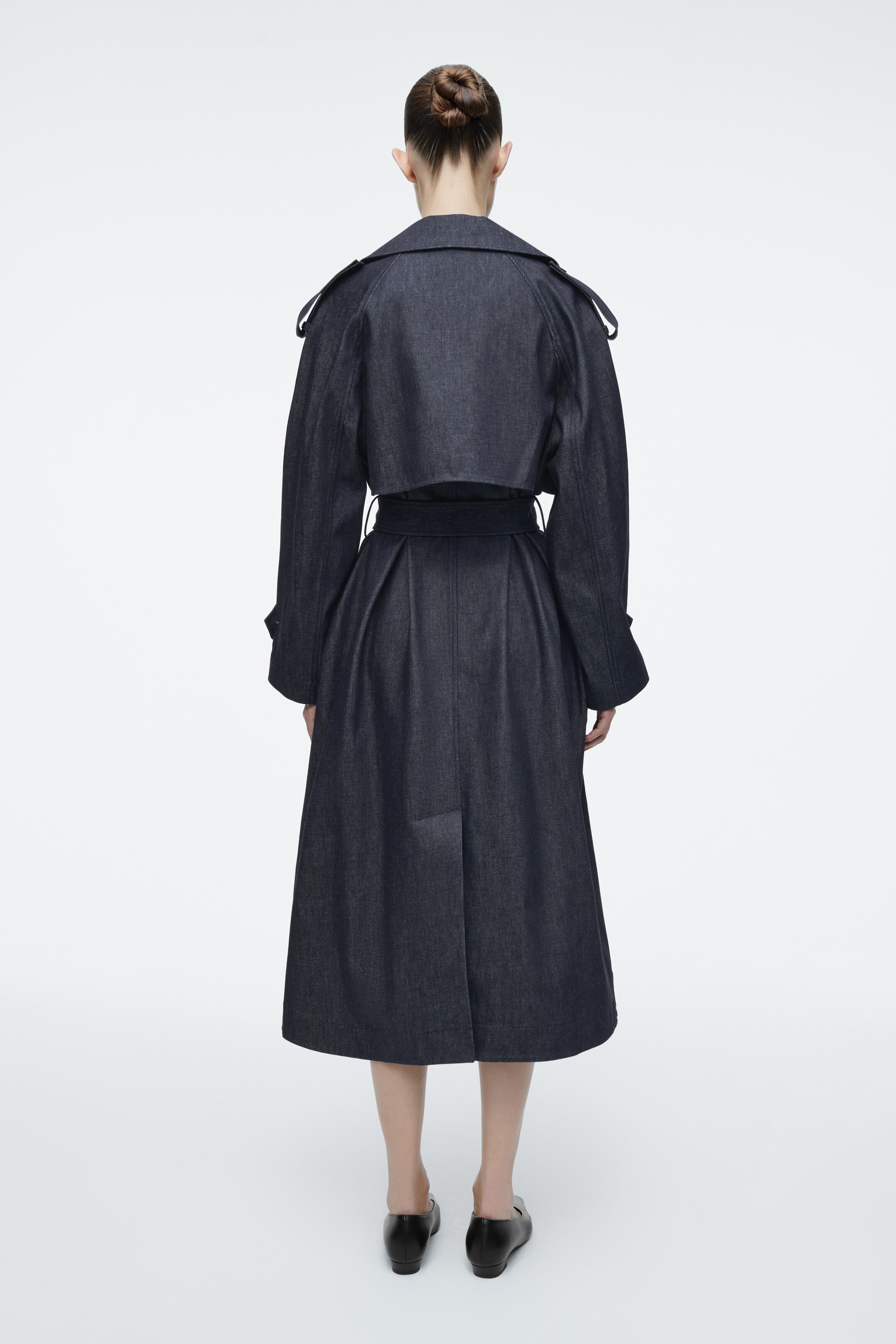 Agrandir l'image: TRENCH-COAT OVERSIZE EN DENIM - INDIGO - FEMME | H&M CH 7
