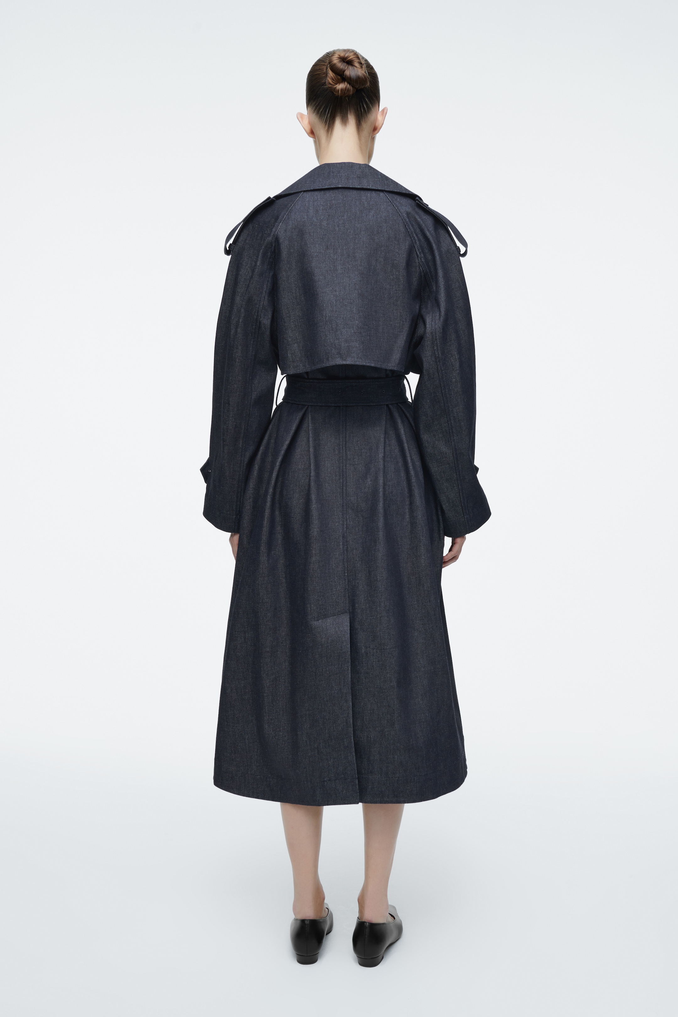 View larger image: OVERSIZED DENIM TRENCH COAT - INDIGO - Ladies | H&M GB 6