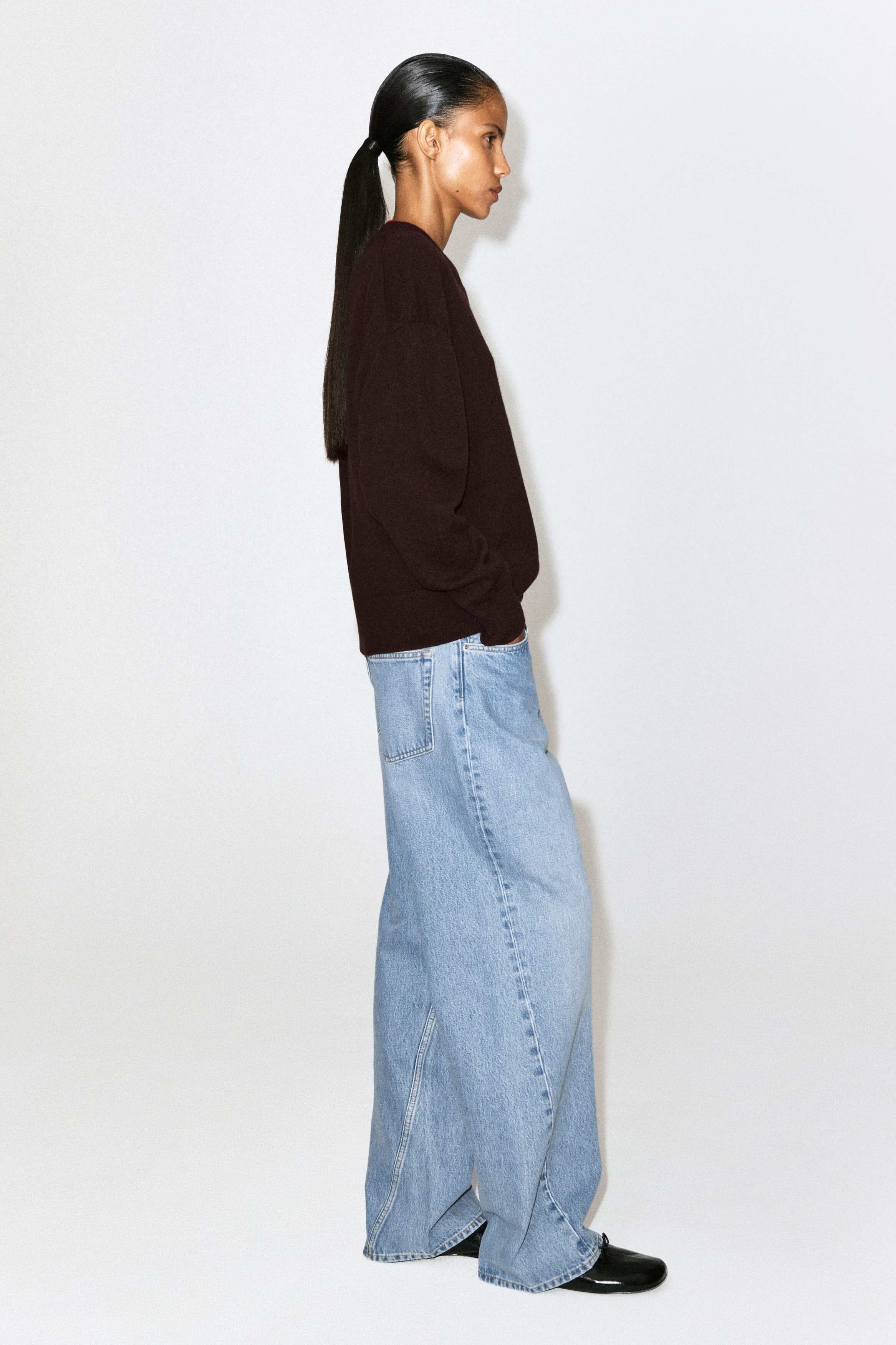 MERINO WOOL LAYERED V-NECK SWEATER - thumbnail 4