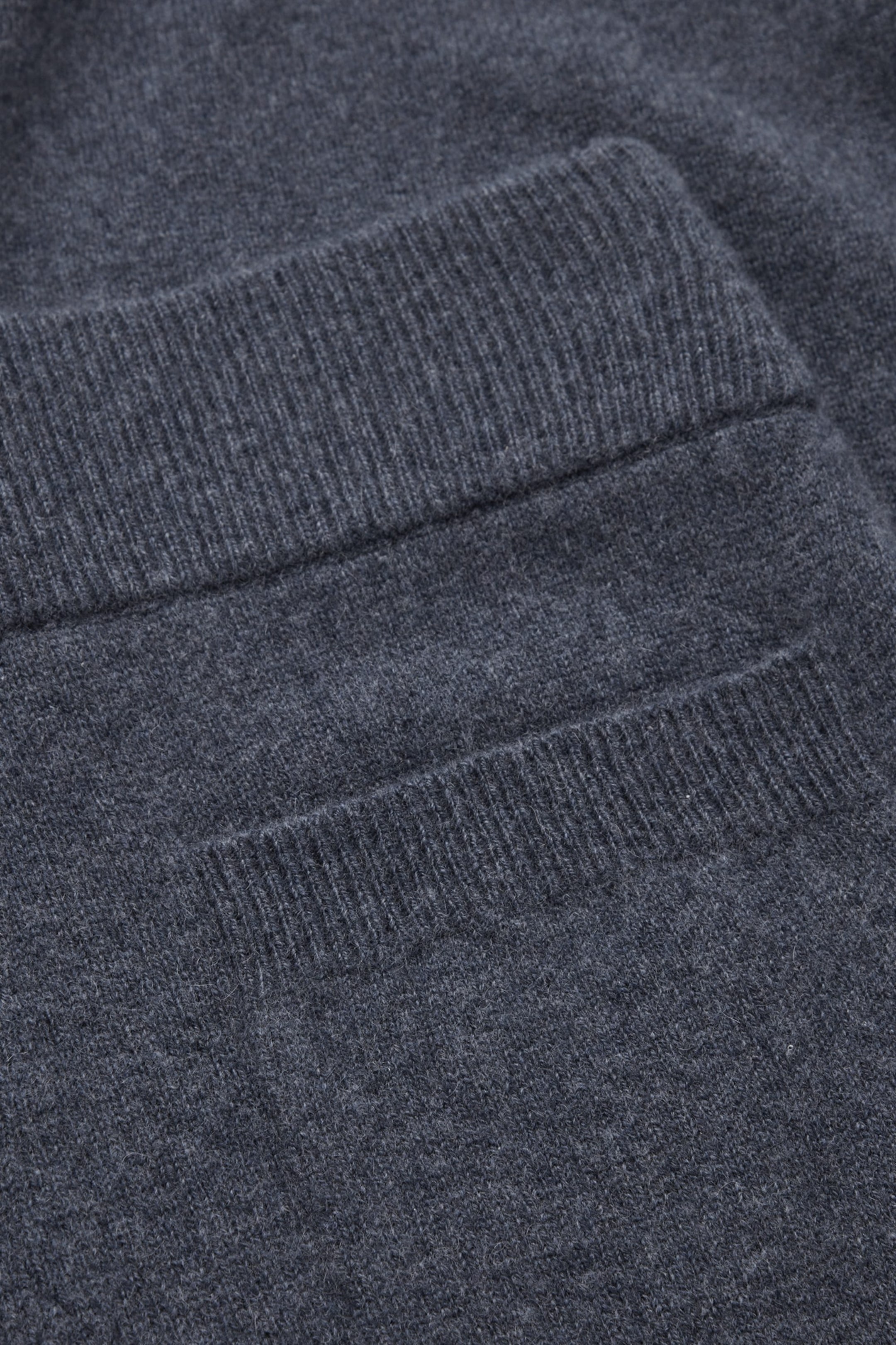 StillMedia/DescriptiveDetail