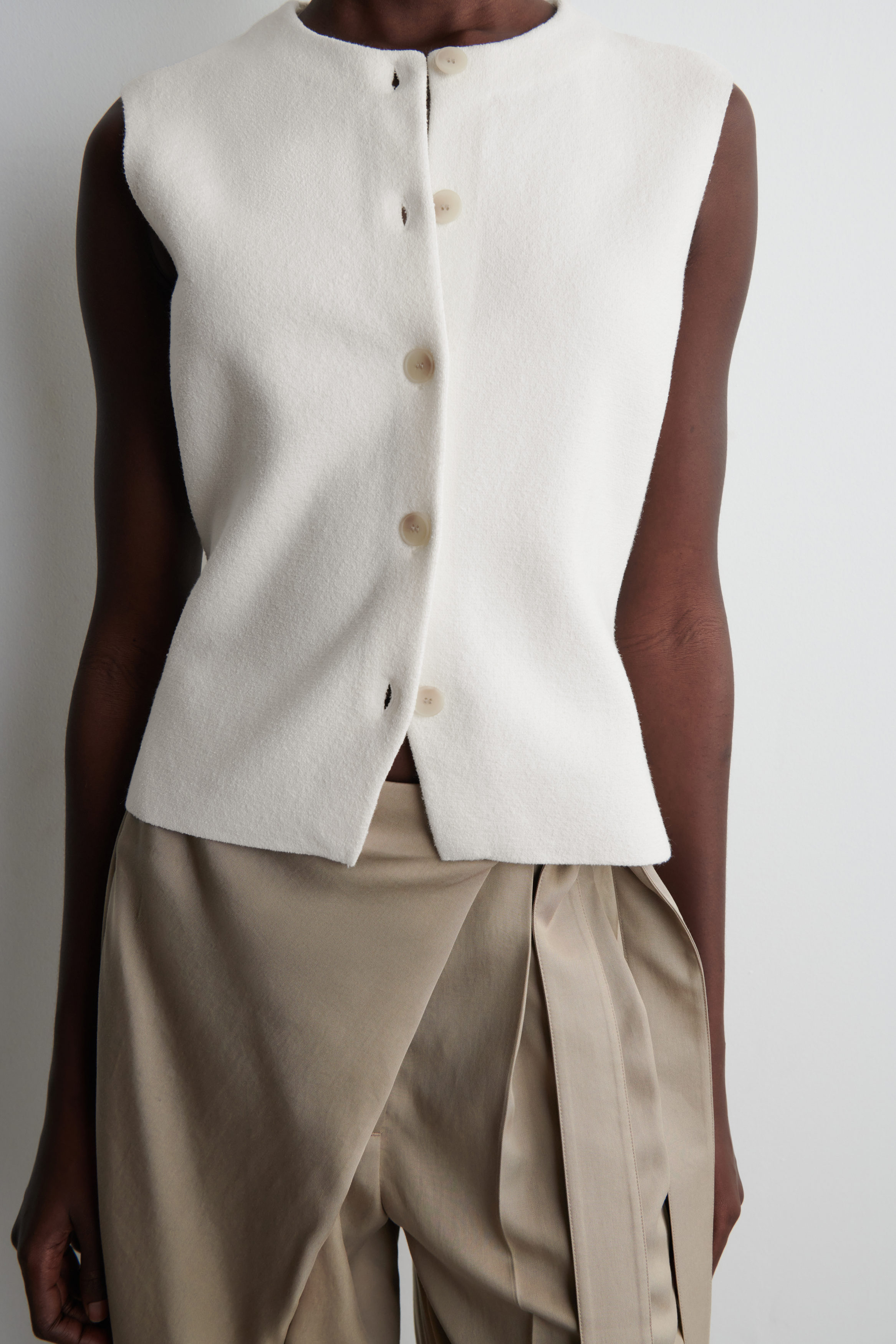 【新品】IENA ritto cotton vest Excellent Condition】RITTO/Ritto Cotton V-Neck Ribbon Vest, IENA