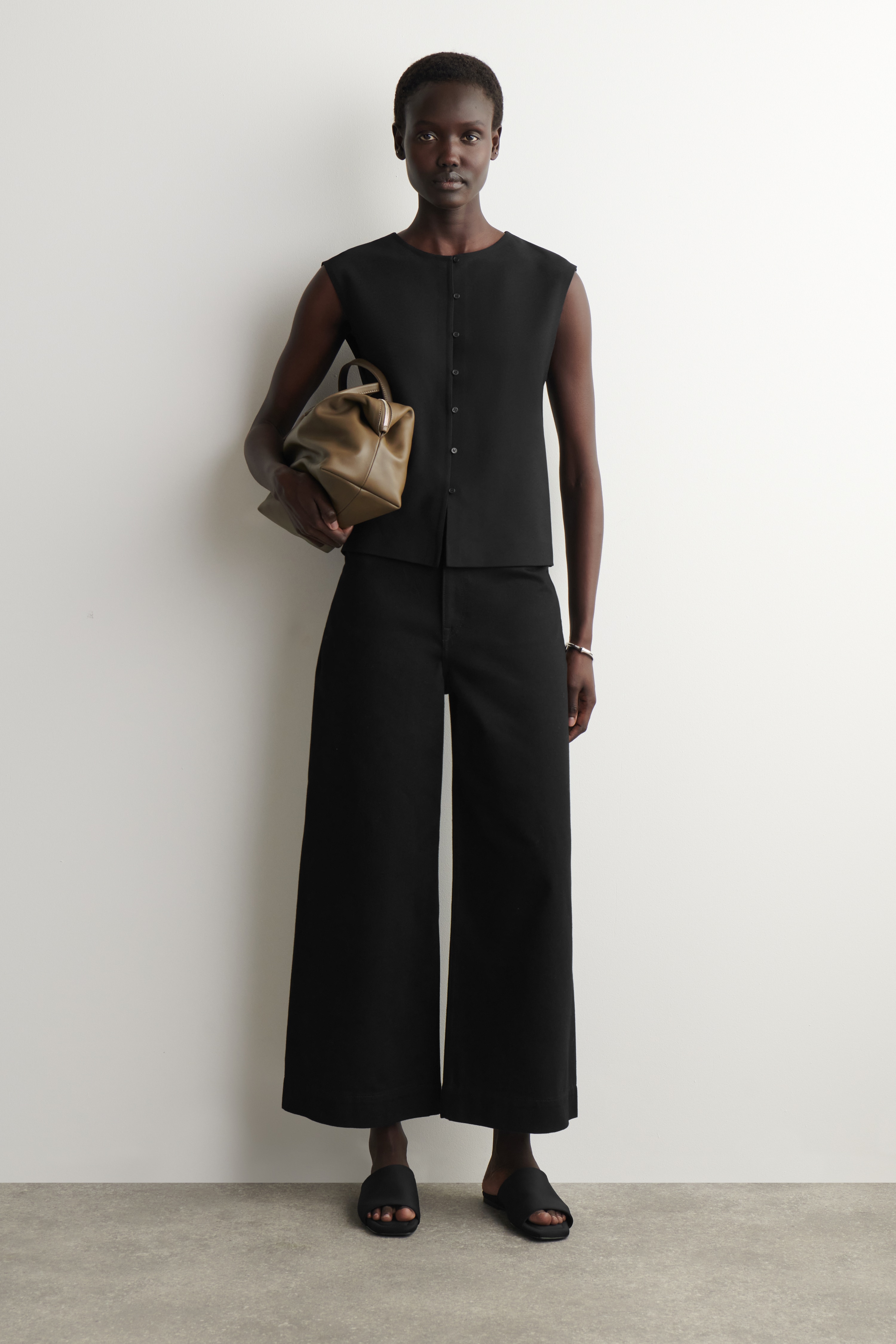 CROPPED WIDE-LEG DENIM TROUSERS - BLACK/BROWN/ECRU