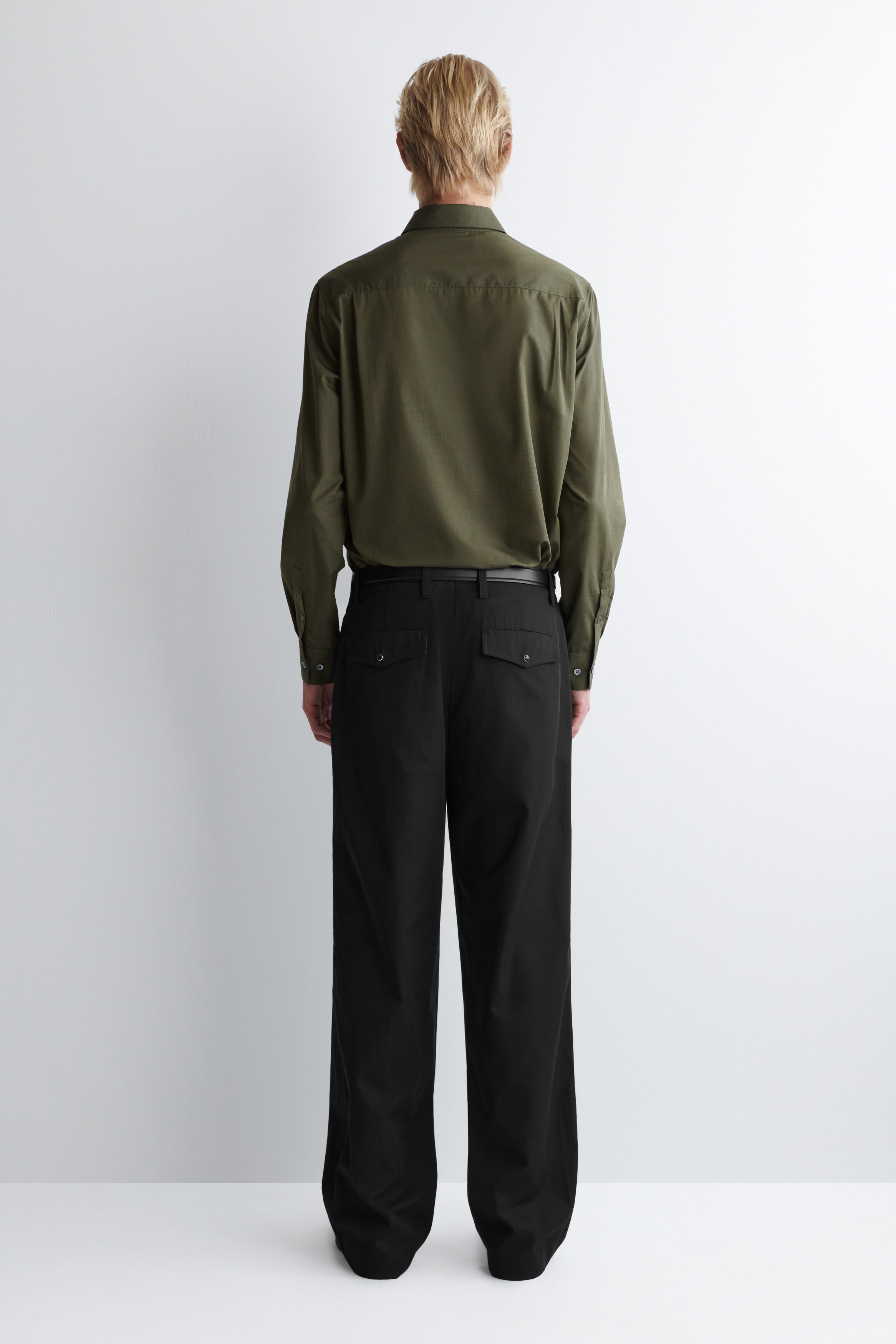 PLEATED WIDE-LEG PANTS - BLACK | COS US