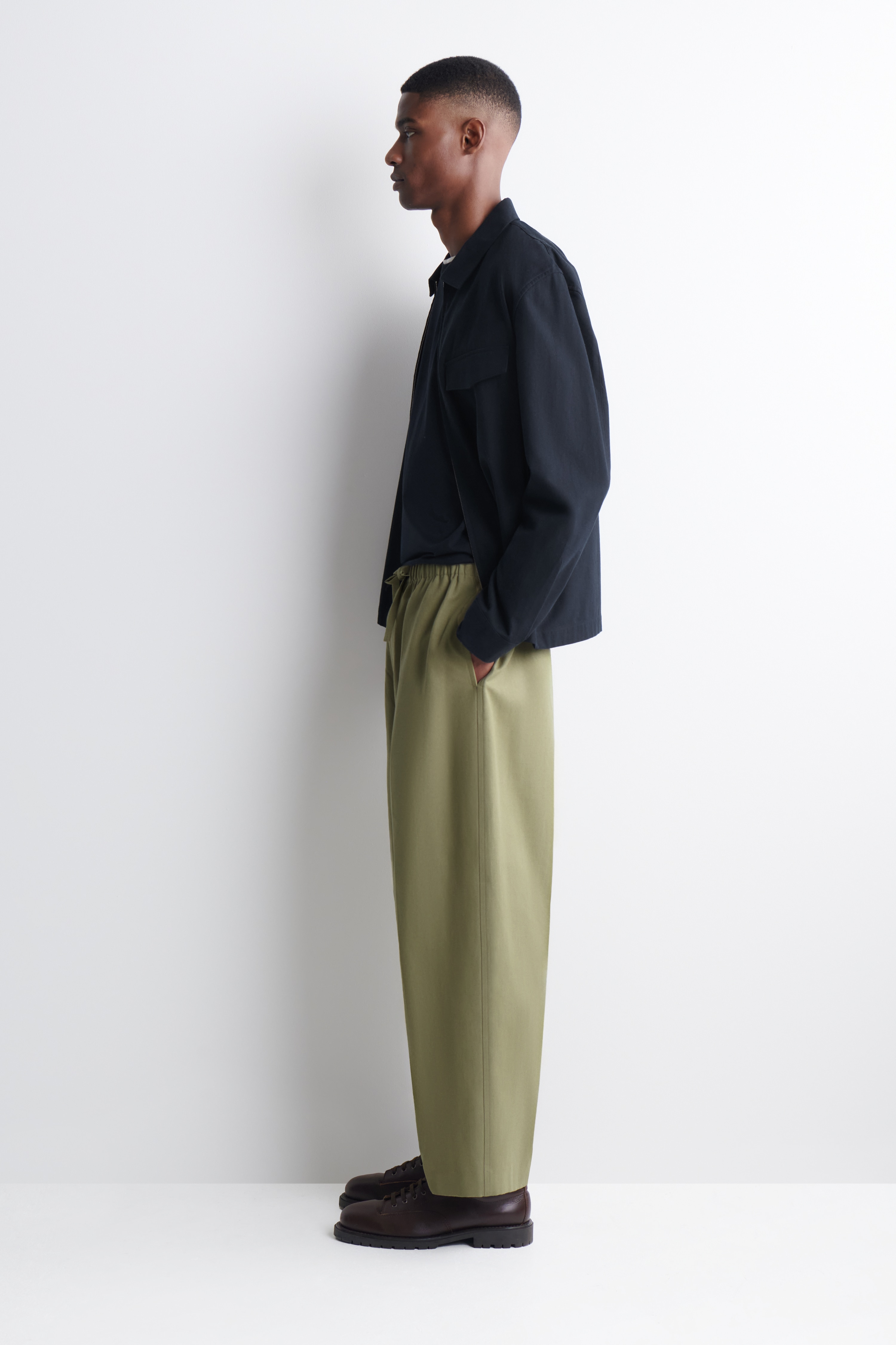 RELAXED-FIT BARREL-LEG DRAWSTRING TROUSERS