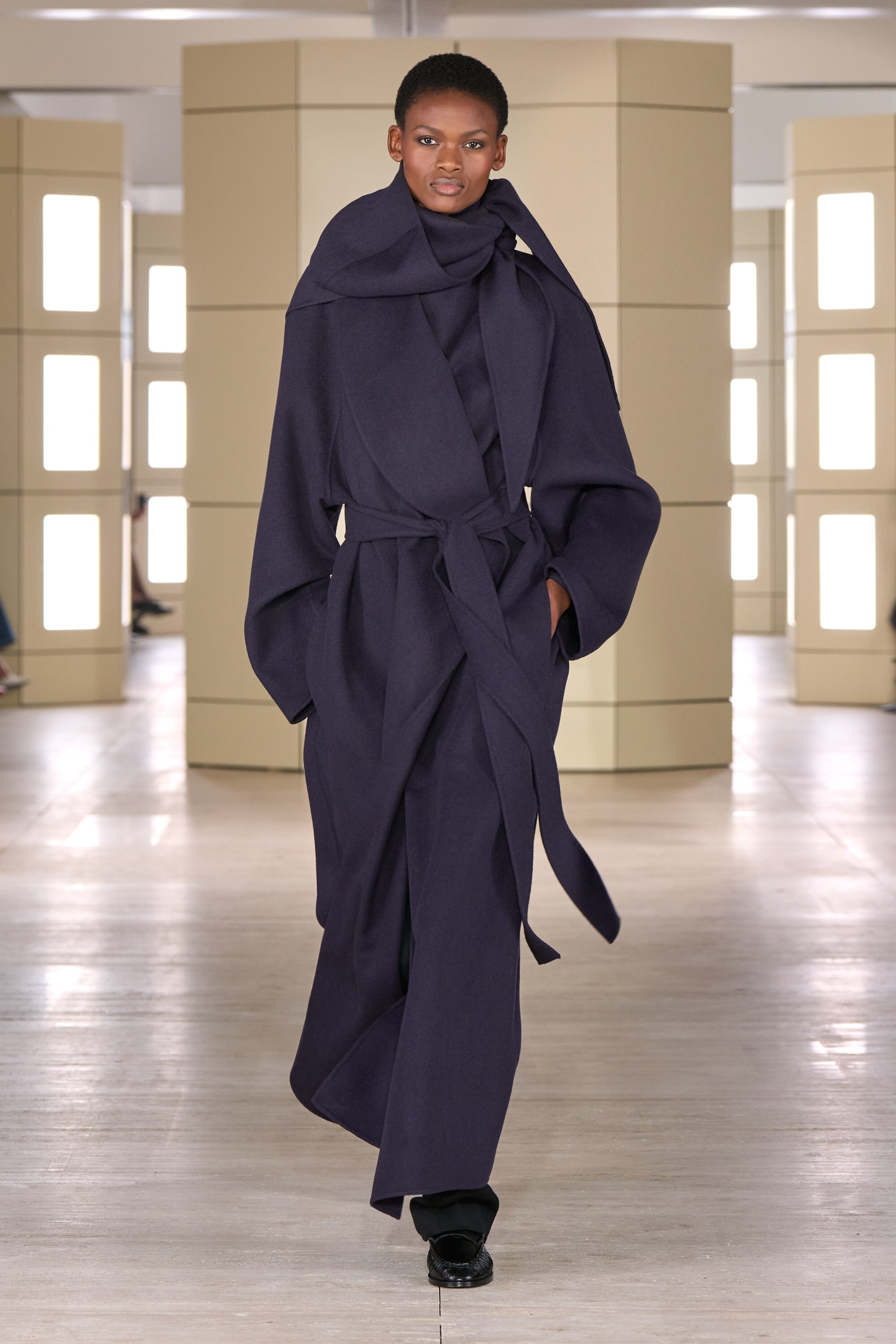 DOUBLE-FACED WOOL SHAWL-COLLAR COAT - EGGPLANT | COS US