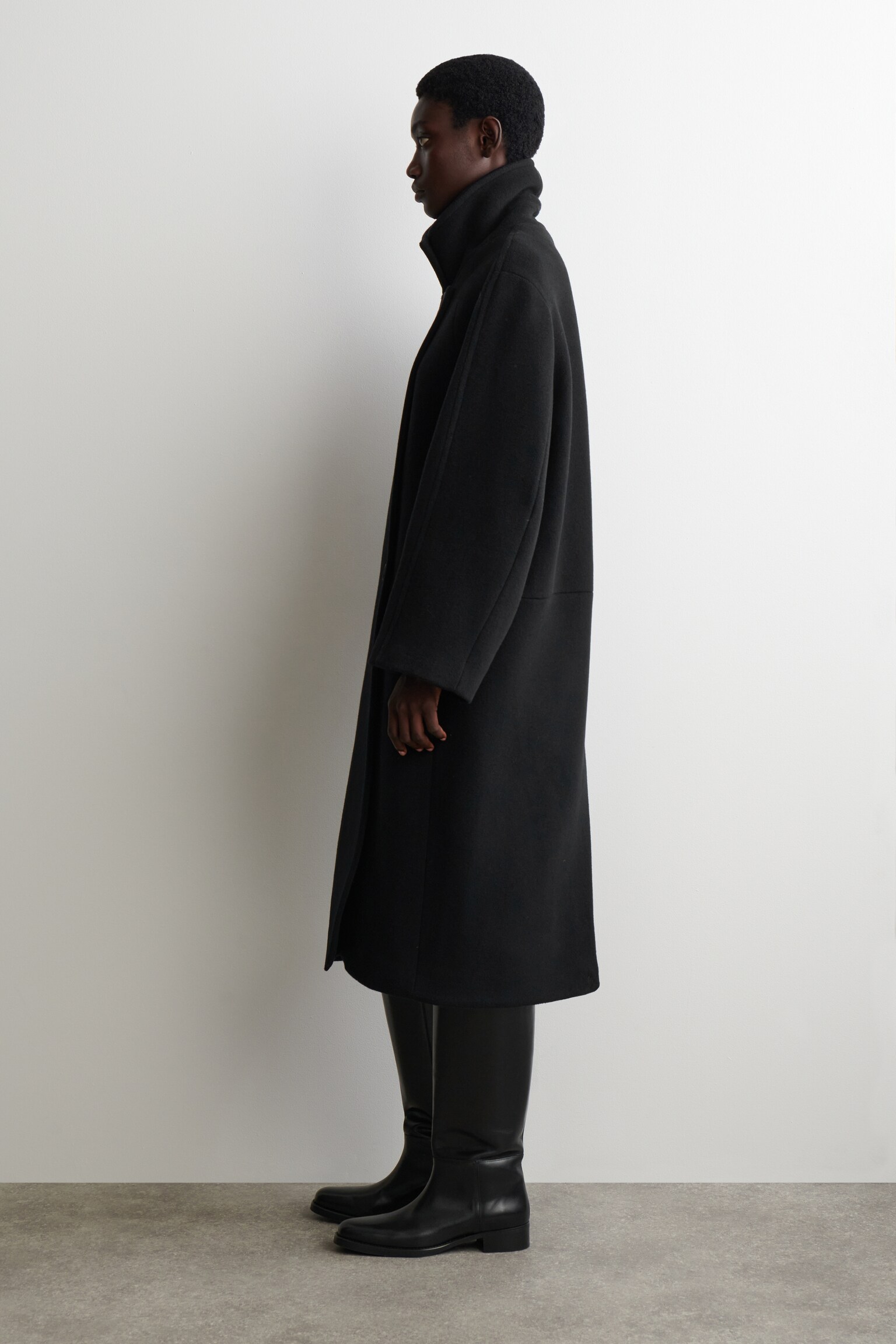 OVERSIZED DOUBLE-BREASTED WOOL LONG COAT - BLACK/DARK GREEN - 4