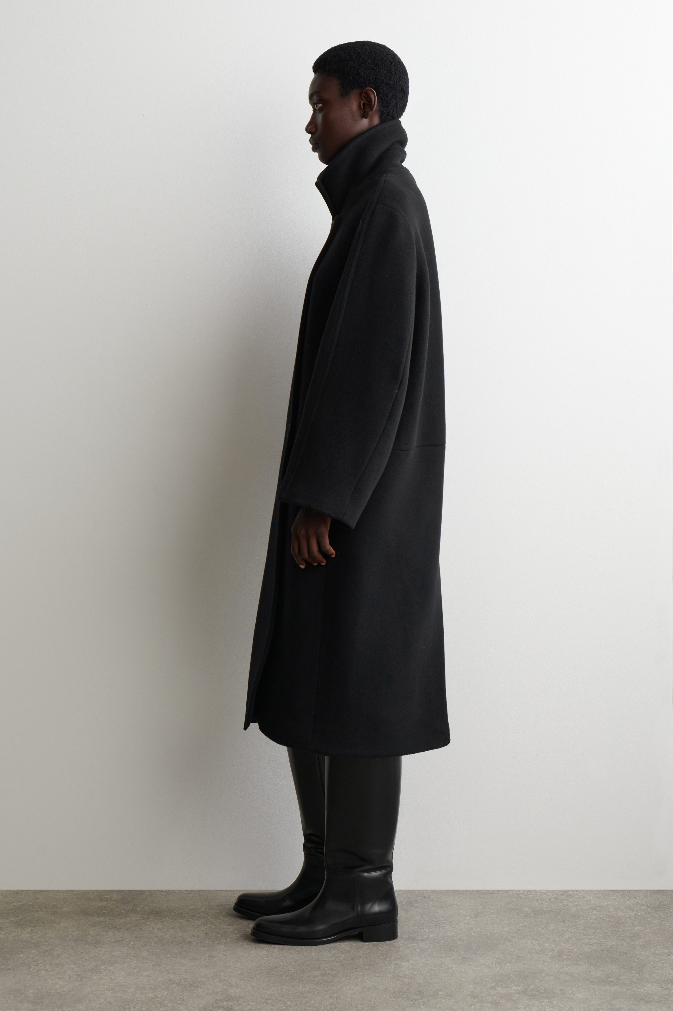 OVERSIZED DOUBLE-BREASTED WOOL LONG COAT - BLACK | COS