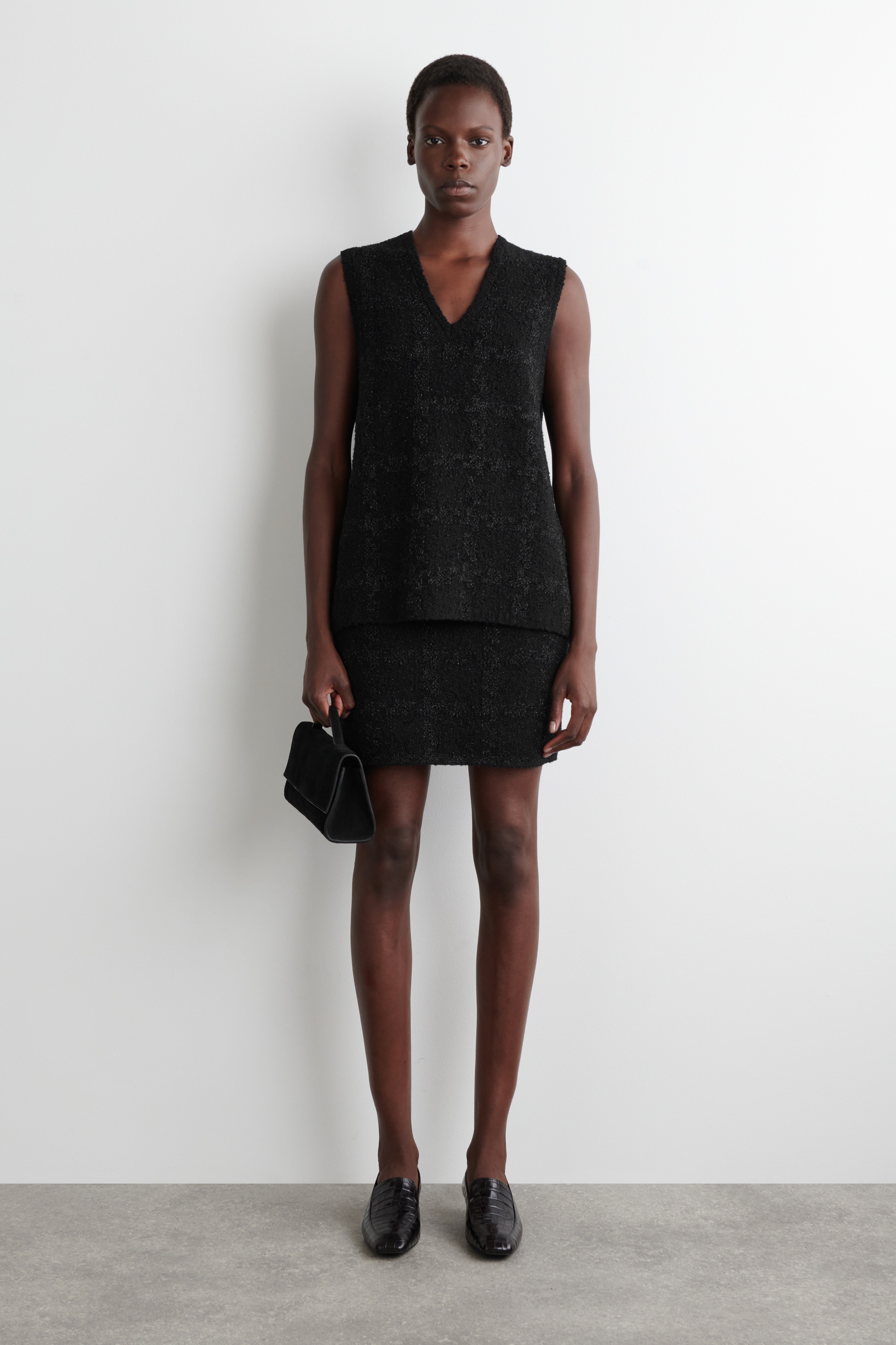 CSILLOGÓ BUKLÉ KÖTÖTT MINISZOKNYA - FEKETE / KOCKÁS