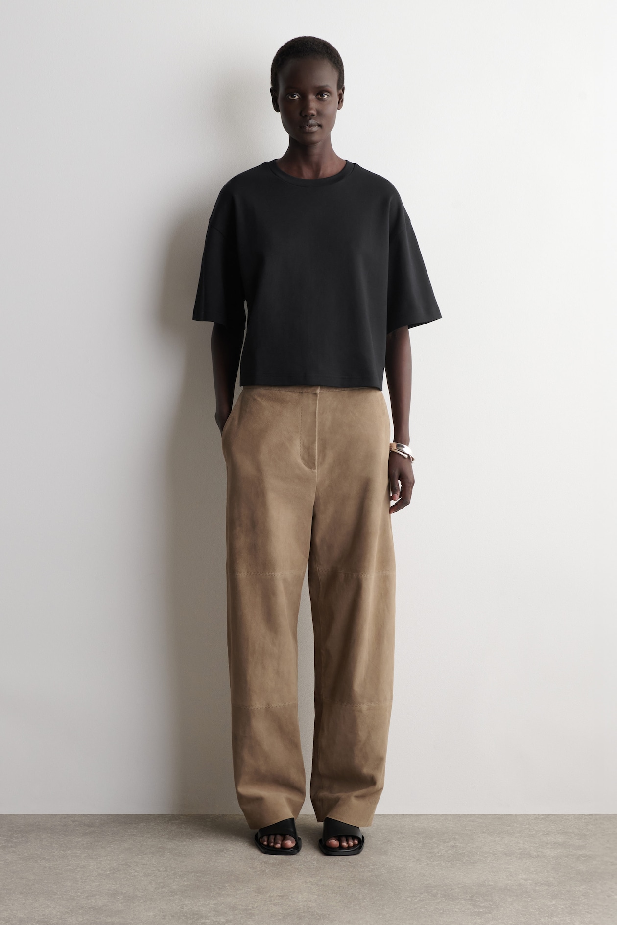 OVERSIZED BOXY COTTON T-SHIRT — BLACK