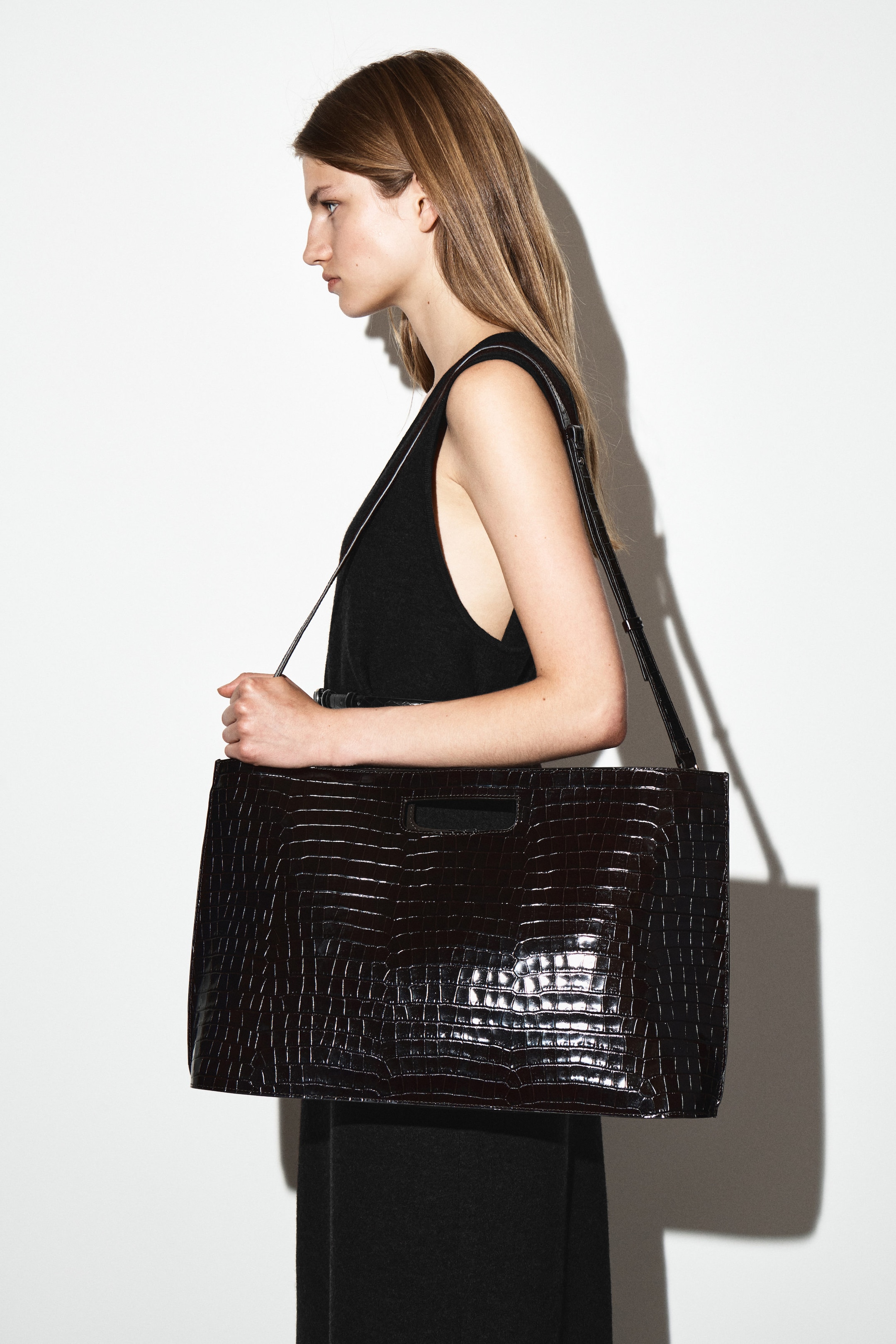FOLIO OVERSIZED BAG - CROC-EFFECT LEATHER
