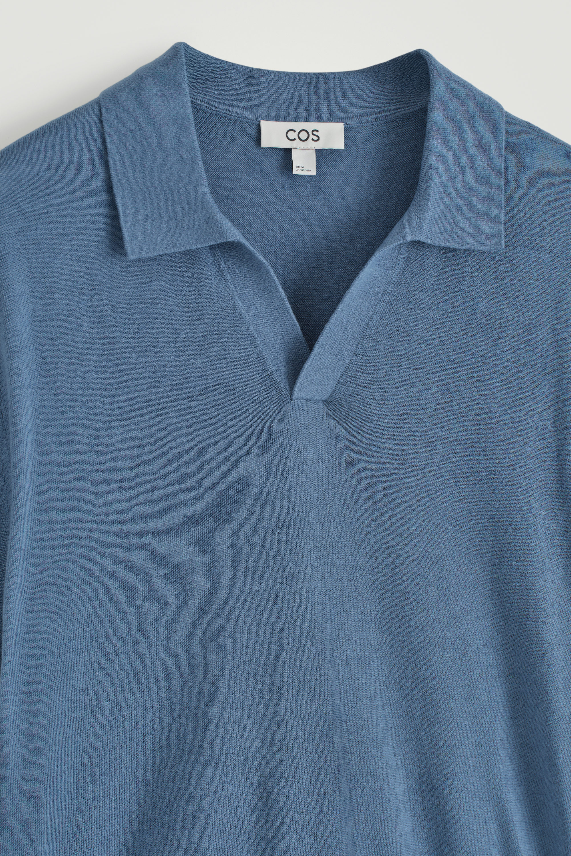 KNITTED LINEN POLO SHIRT - BLUE | COS US