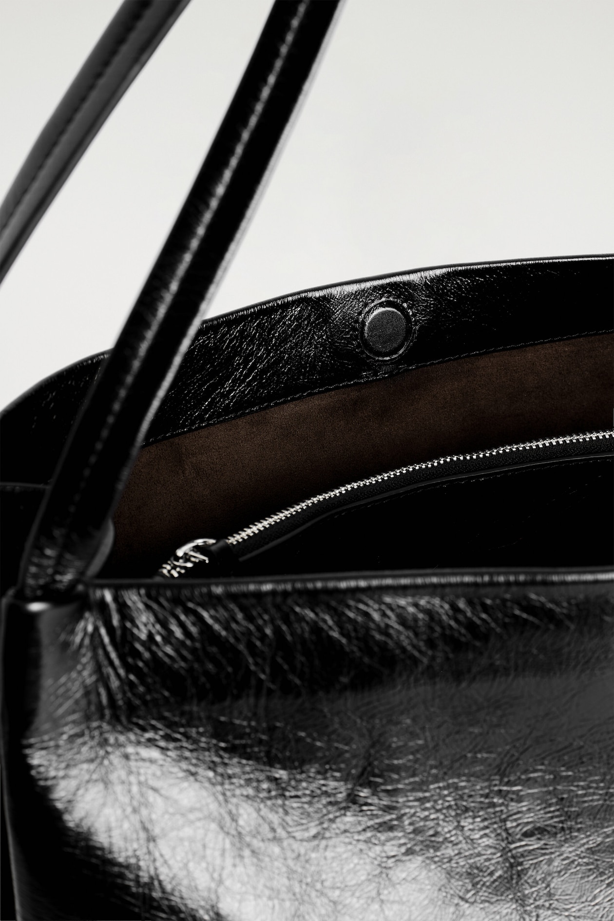 PAVILION TOTE BAG - LEATHER — BLACK