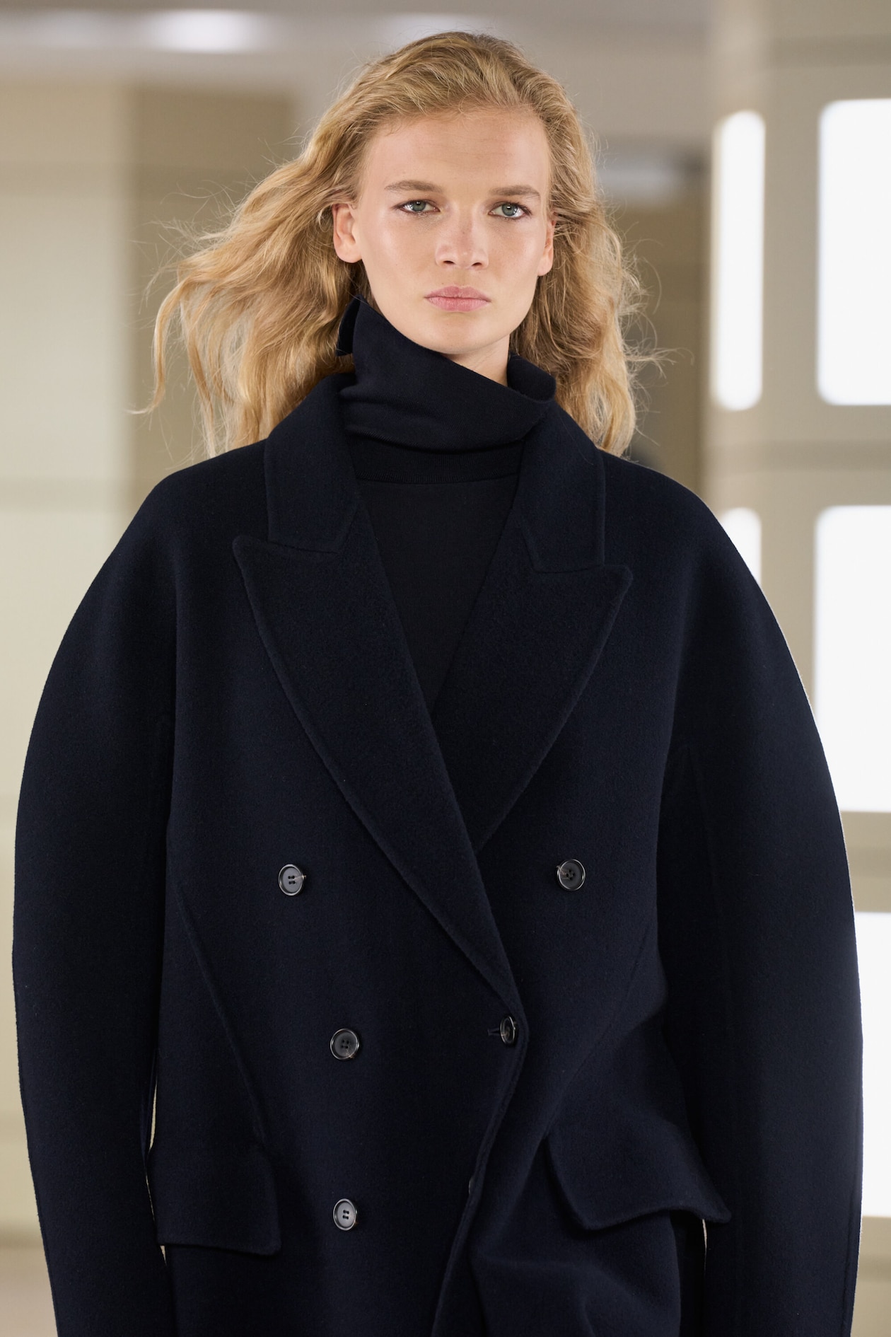 TAILORED DOUBLE-FACED WOOL LONG COAT — NAVY