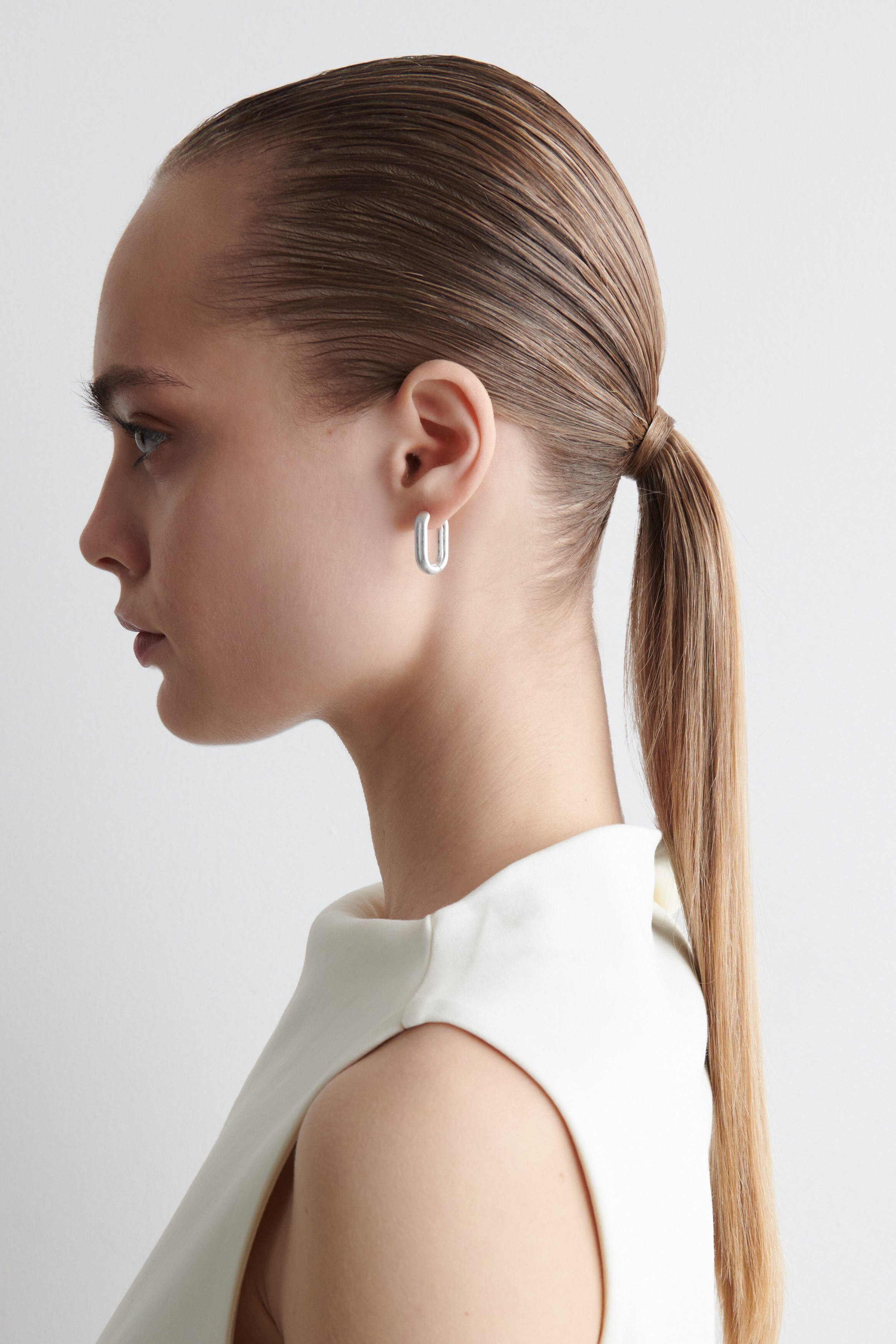 OVAL HOOP EARRINGS - SILVER | COS US