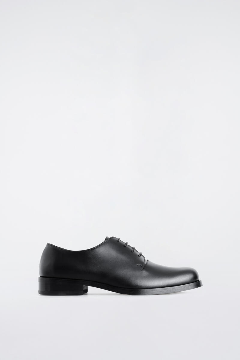 Square-Toe Leather Derby Shoes