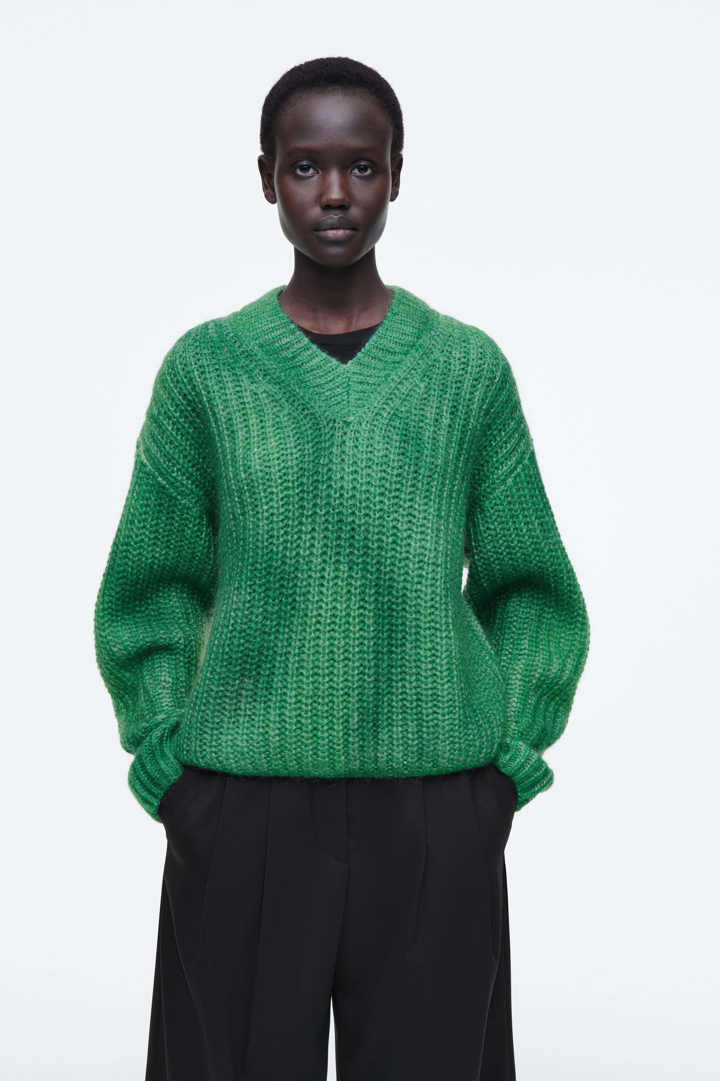 ★2024FW新作★CODE GRAPHY★SHEER V NECK COLORED SWEATSHIRT CF110_SR2510?$crop1254$