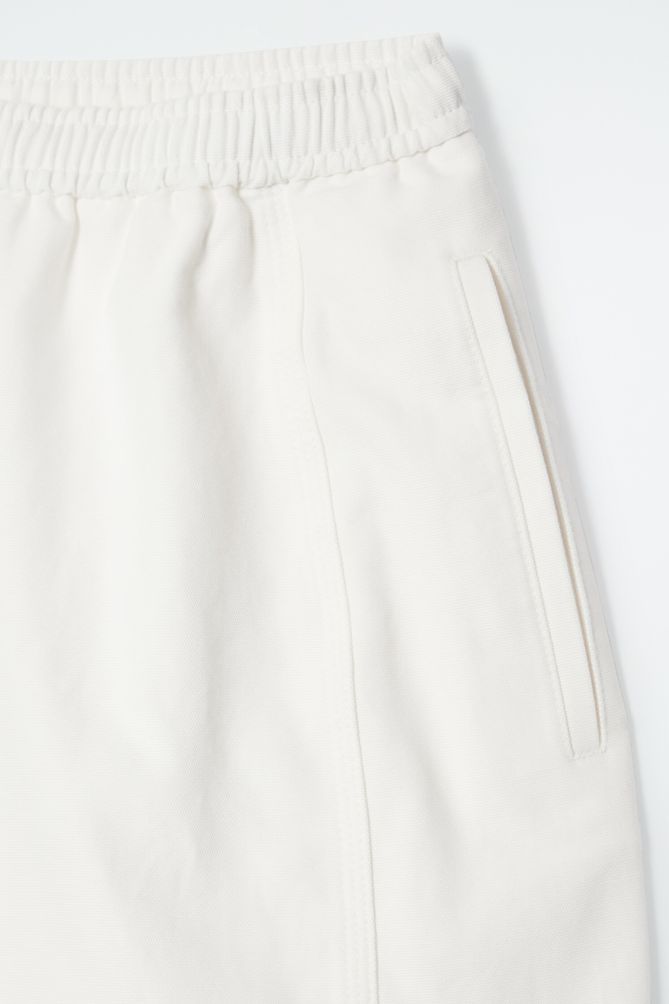 Zobacz większy obraz: BAWEŁNIANE SPODNIE Z NOGAWKAMI TYPU BARREL - BIAŁY - ONA | H&M PL 2