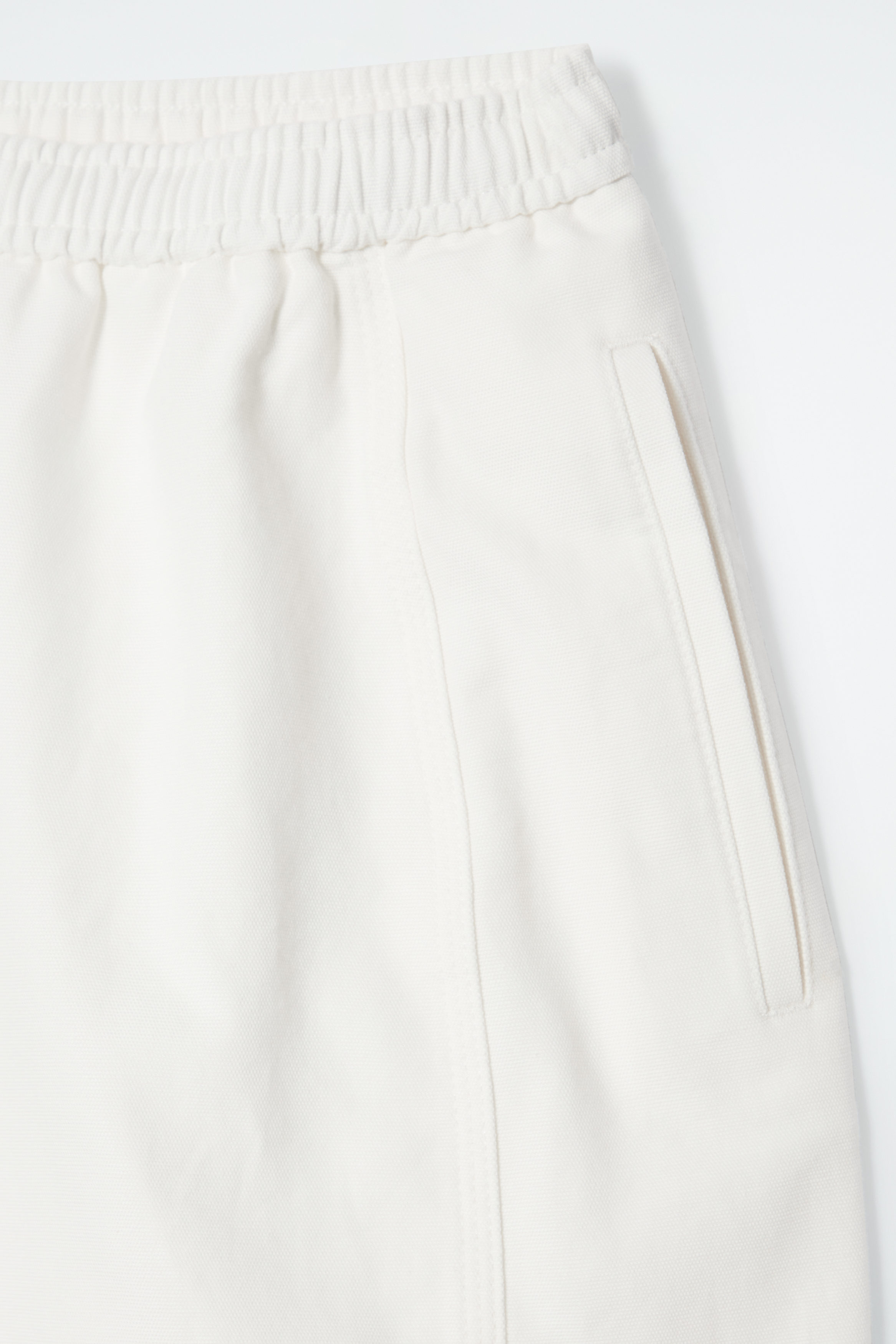 BARREL-LEG COTTON TROUSERS - WHITE | COS