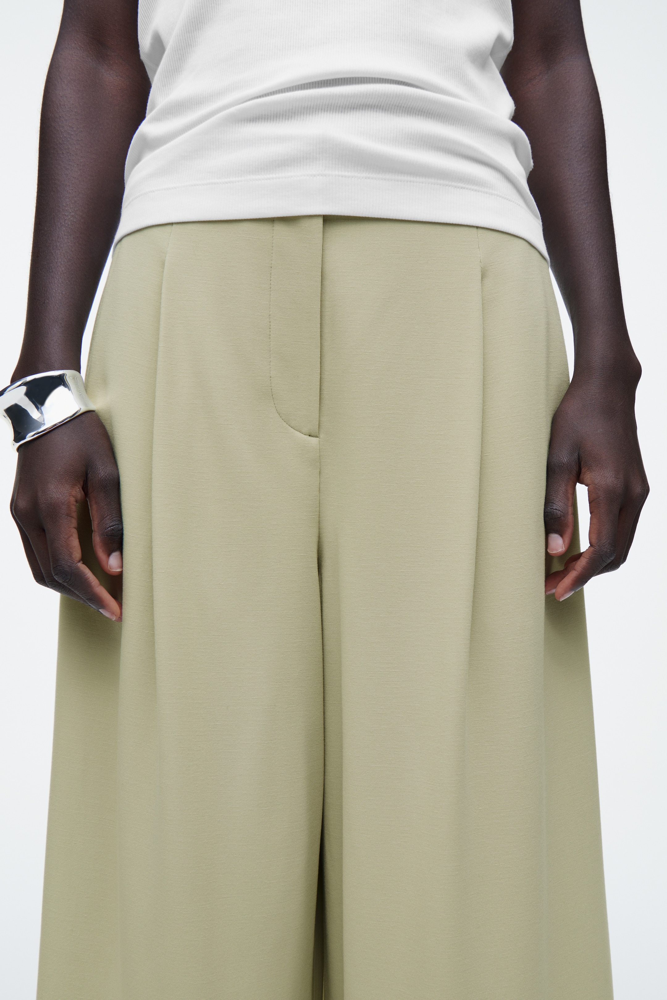 Vezi imaginea mai mare: PANTALONI CULOTTE - VERDE DESCHIS - FEMEI | H&M RO 2